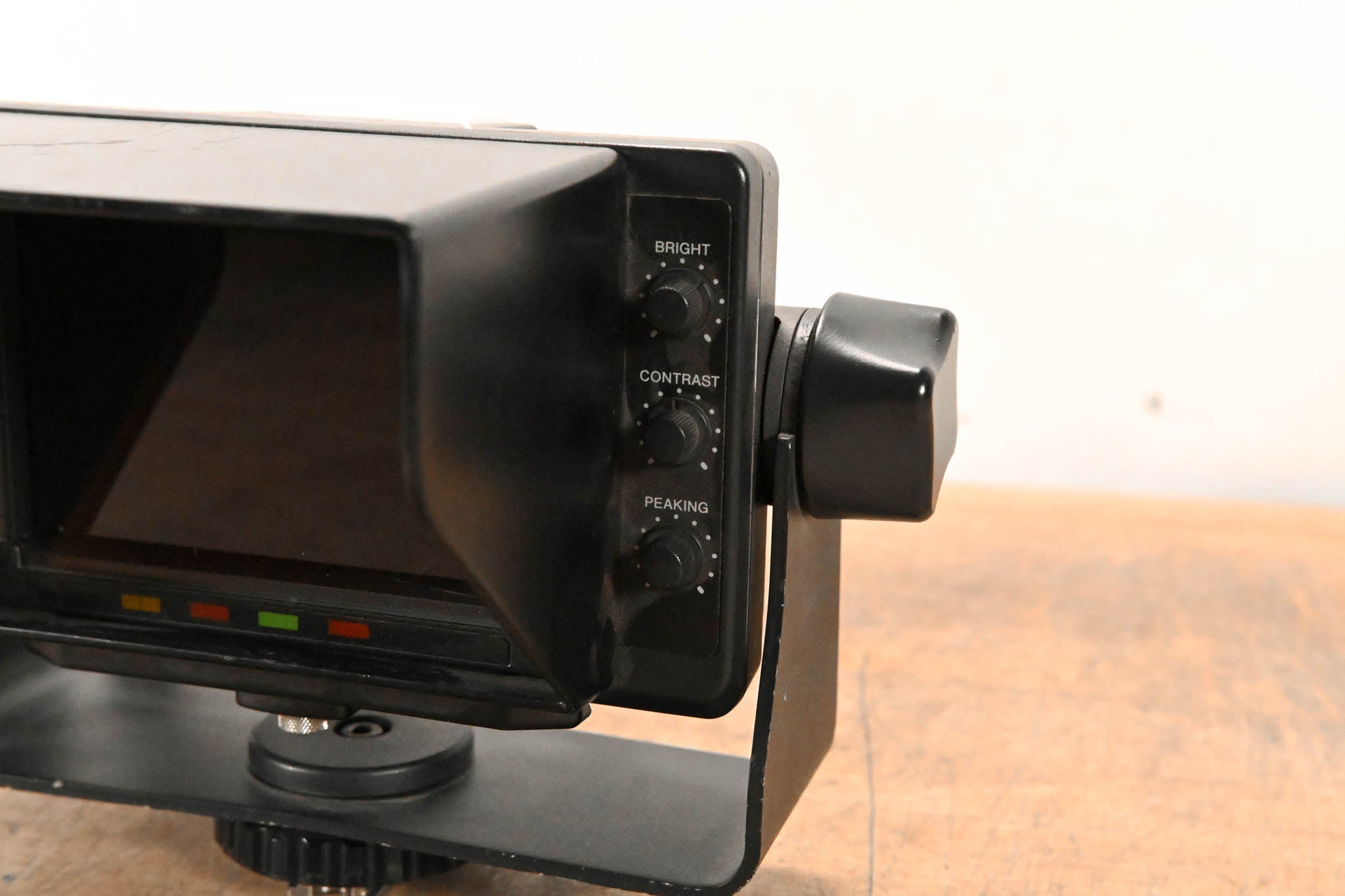 Sony DXF-C50WA 5-inch LCD Color Viewfinder for HXC-D70 SD/HD Camera