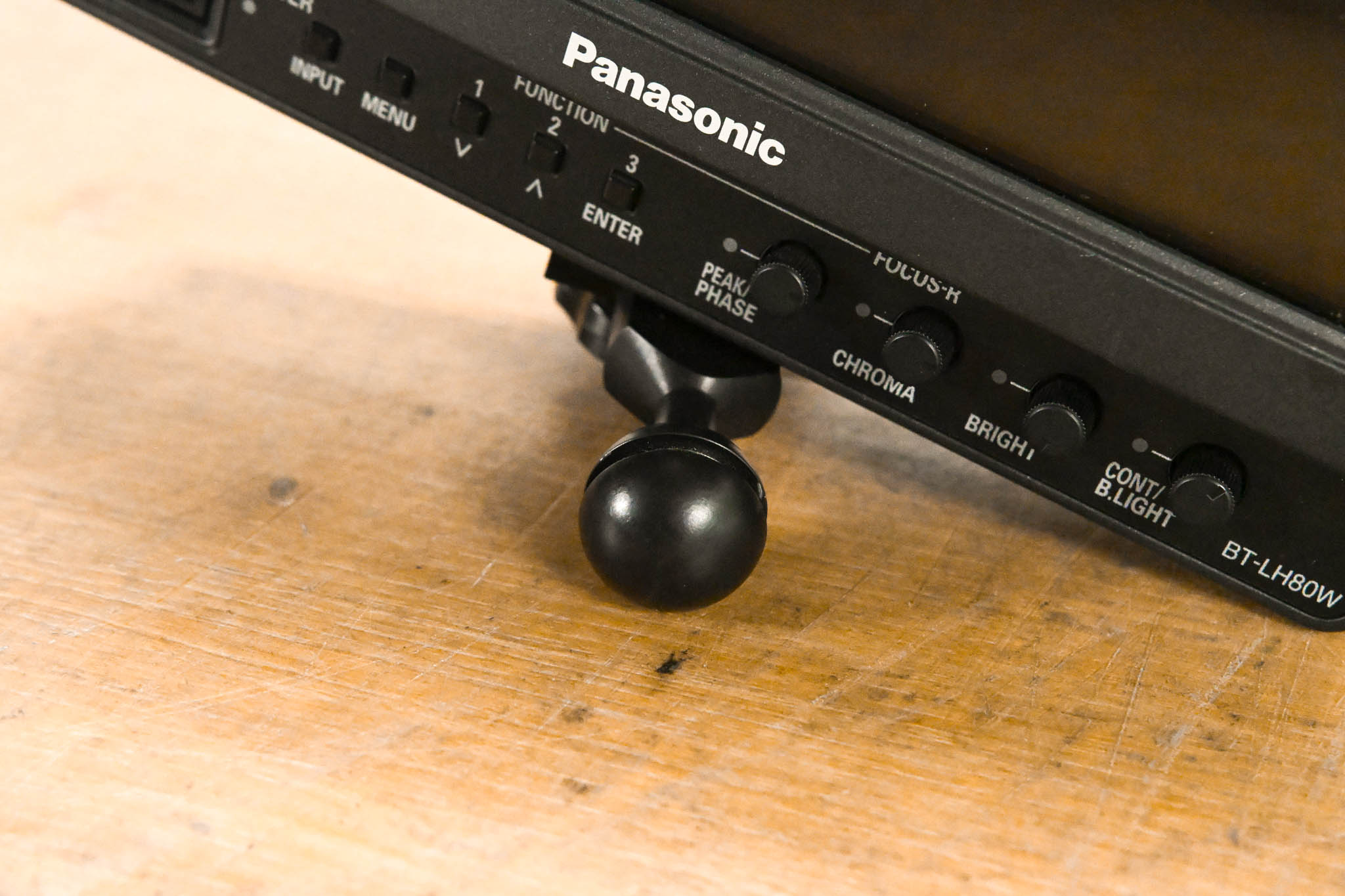 Panasonic BT-LH80WP 7.9" Multi-Format Color LCD (NO POWER SUPPLY)