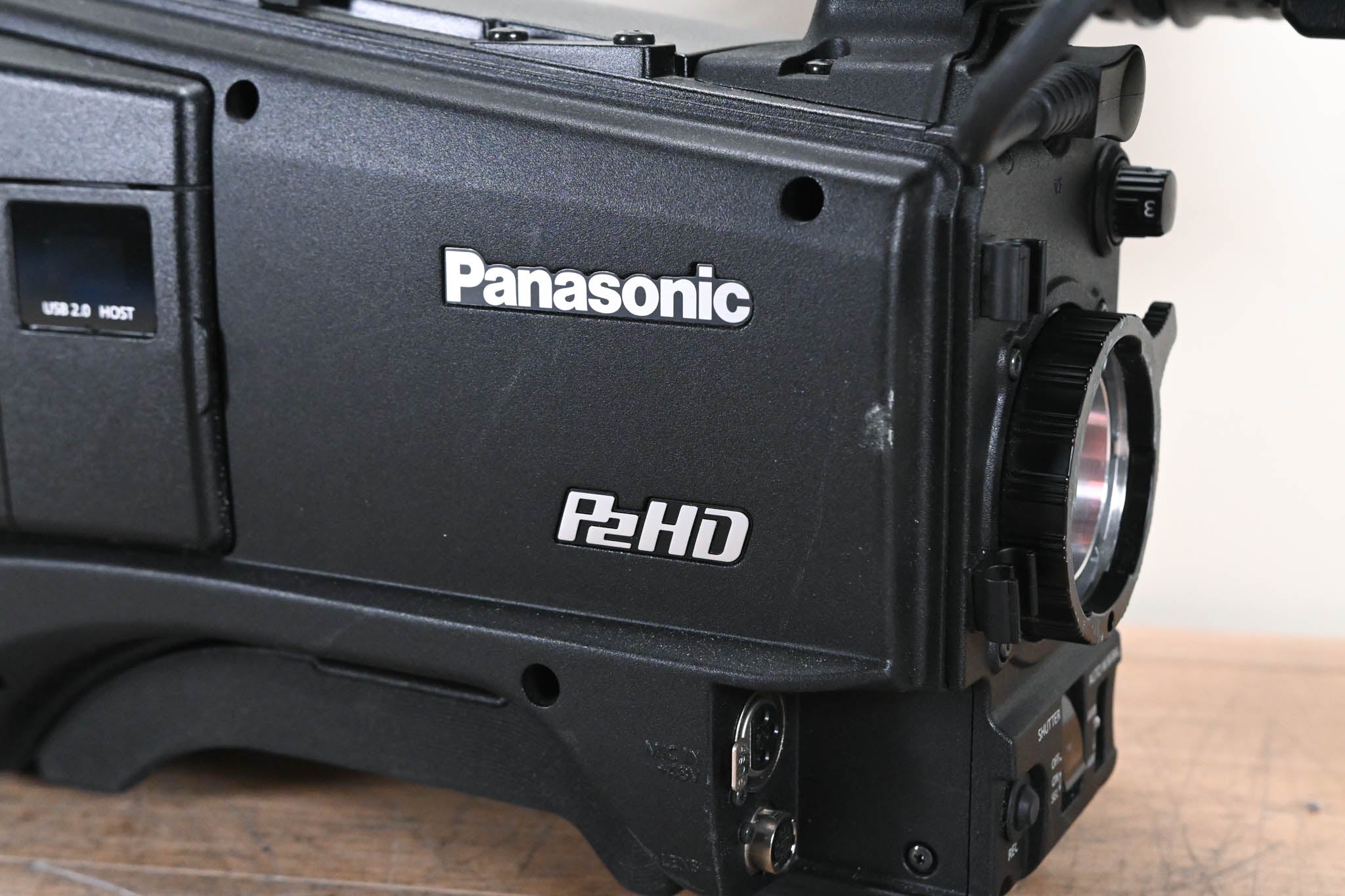 Panasonic AG-HPX610P P2 HD Shoulder-Mount Camcorder