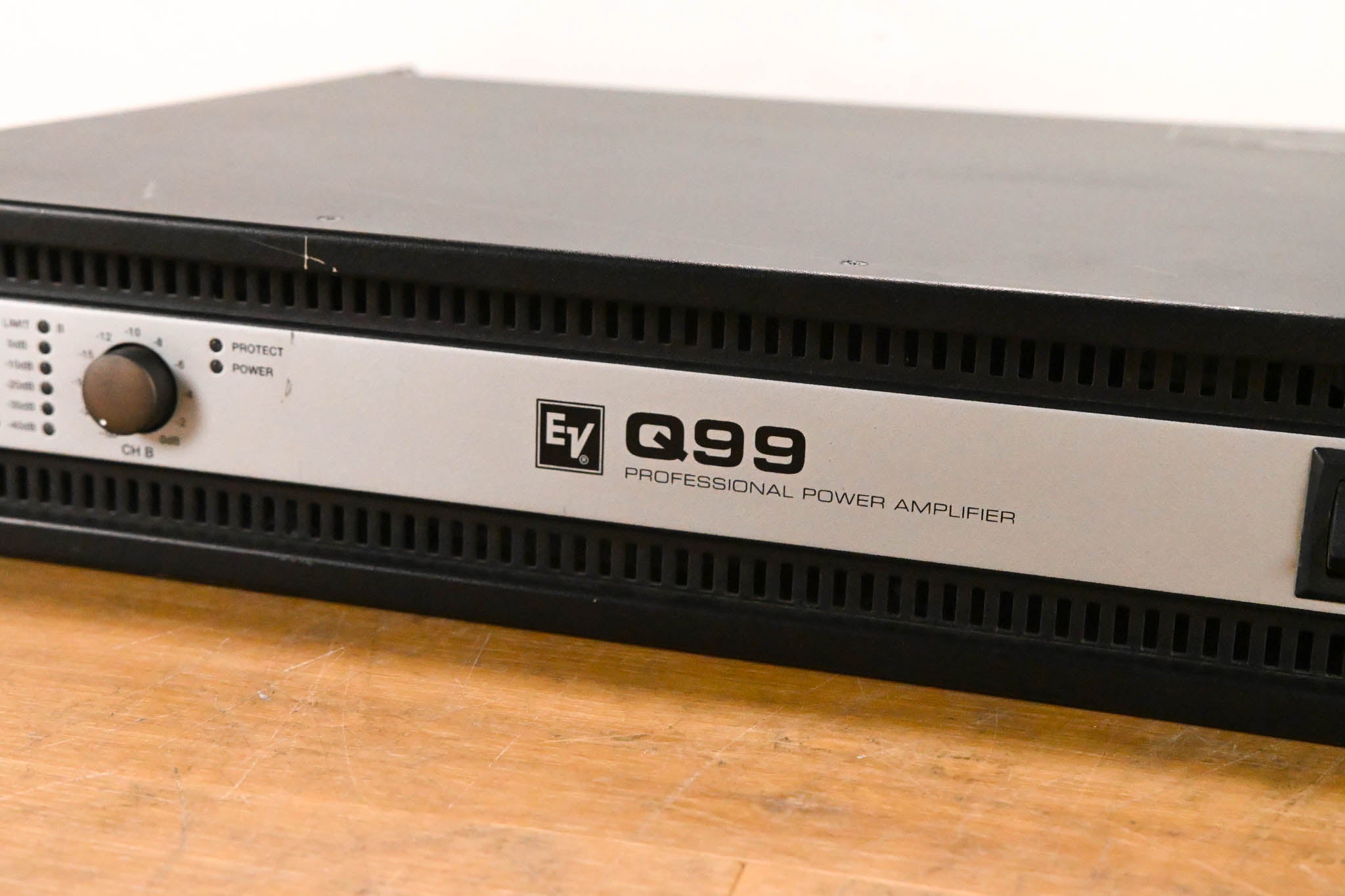 Electro-Voice (EV) Q99 2-Channel Class-H Power Amp 1250W/Ch at 2 Ohms
