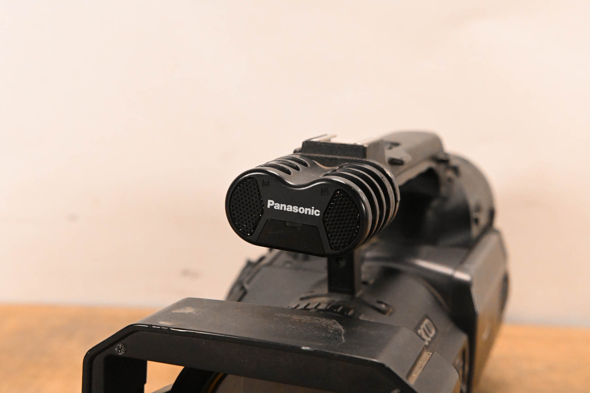 Panasonic AG-DVX100B 3-CCD Mini-DV Cinema Video Camcorder