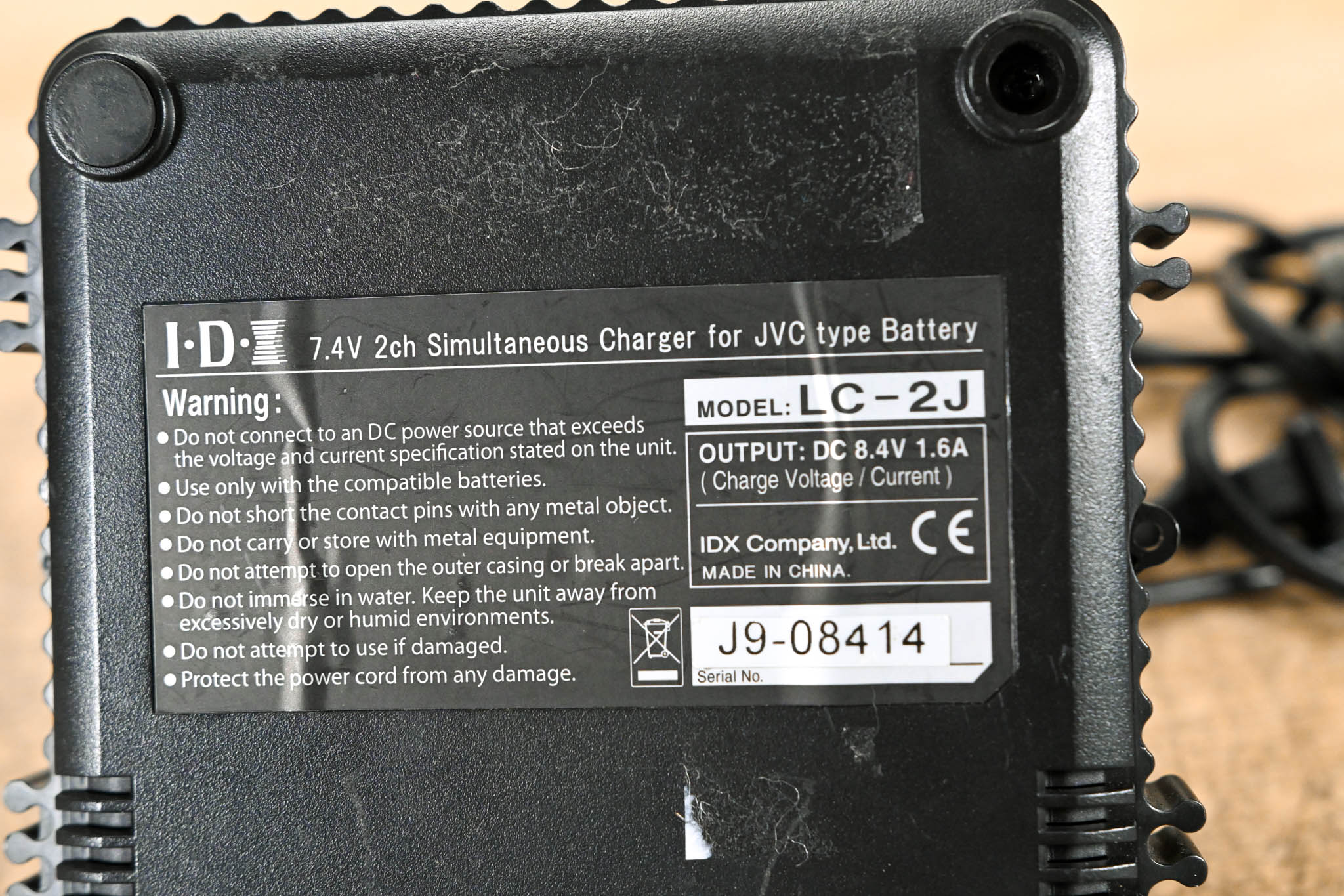 JVC LC-2J Dual Battery Charger for SSL-JVC50 7.4V JVC Batteries