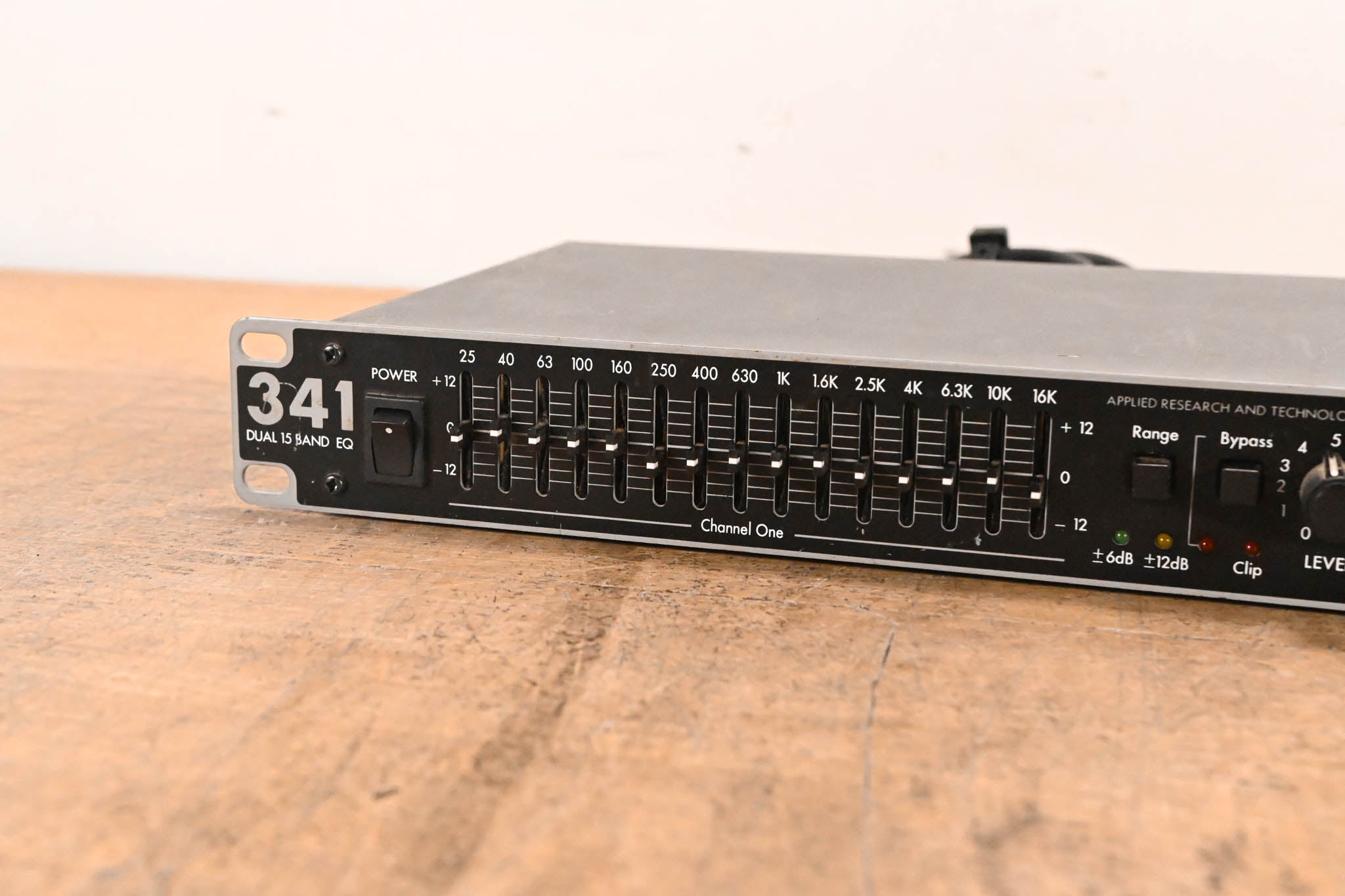 ART 341 Dual-Channel 15-Band 2/3 Octave Graphic Equalizer