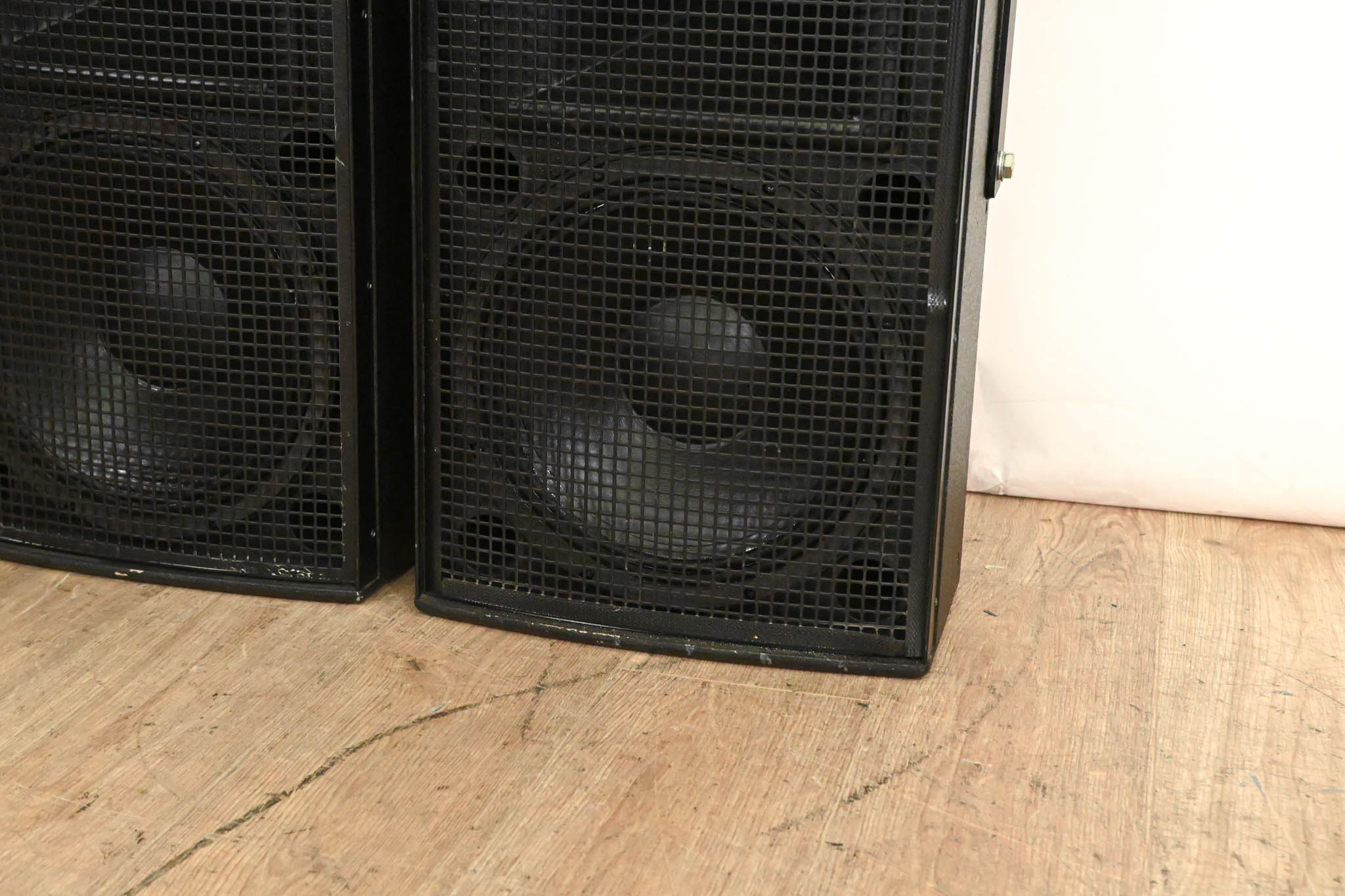 d&b audiotechnik Ci90 Full Range 2-Way Passive Loudspeaker (PAIR)