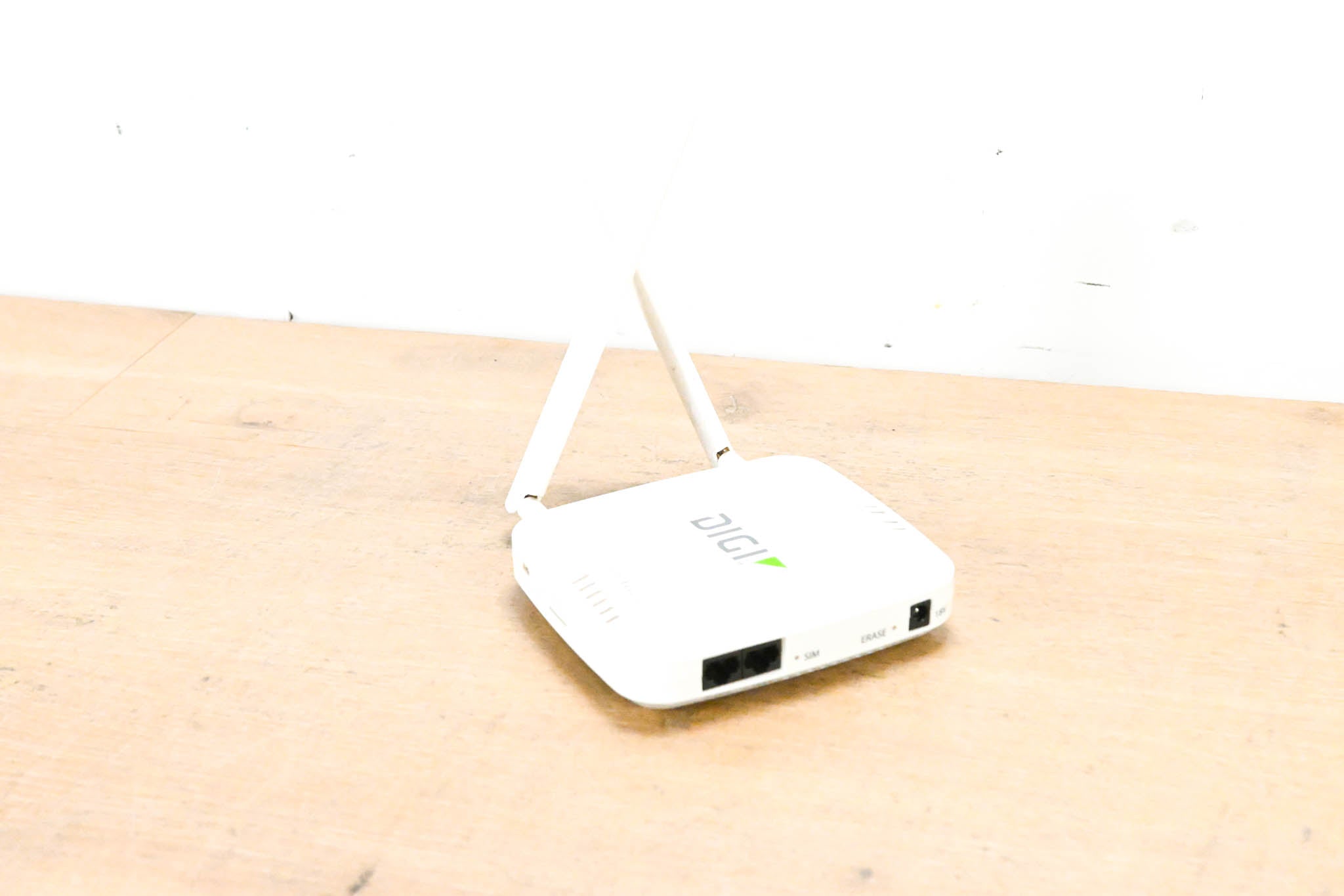 Digi International Digi 6310-DX LTE Cellular Extender (NO POWER SUPPLY)