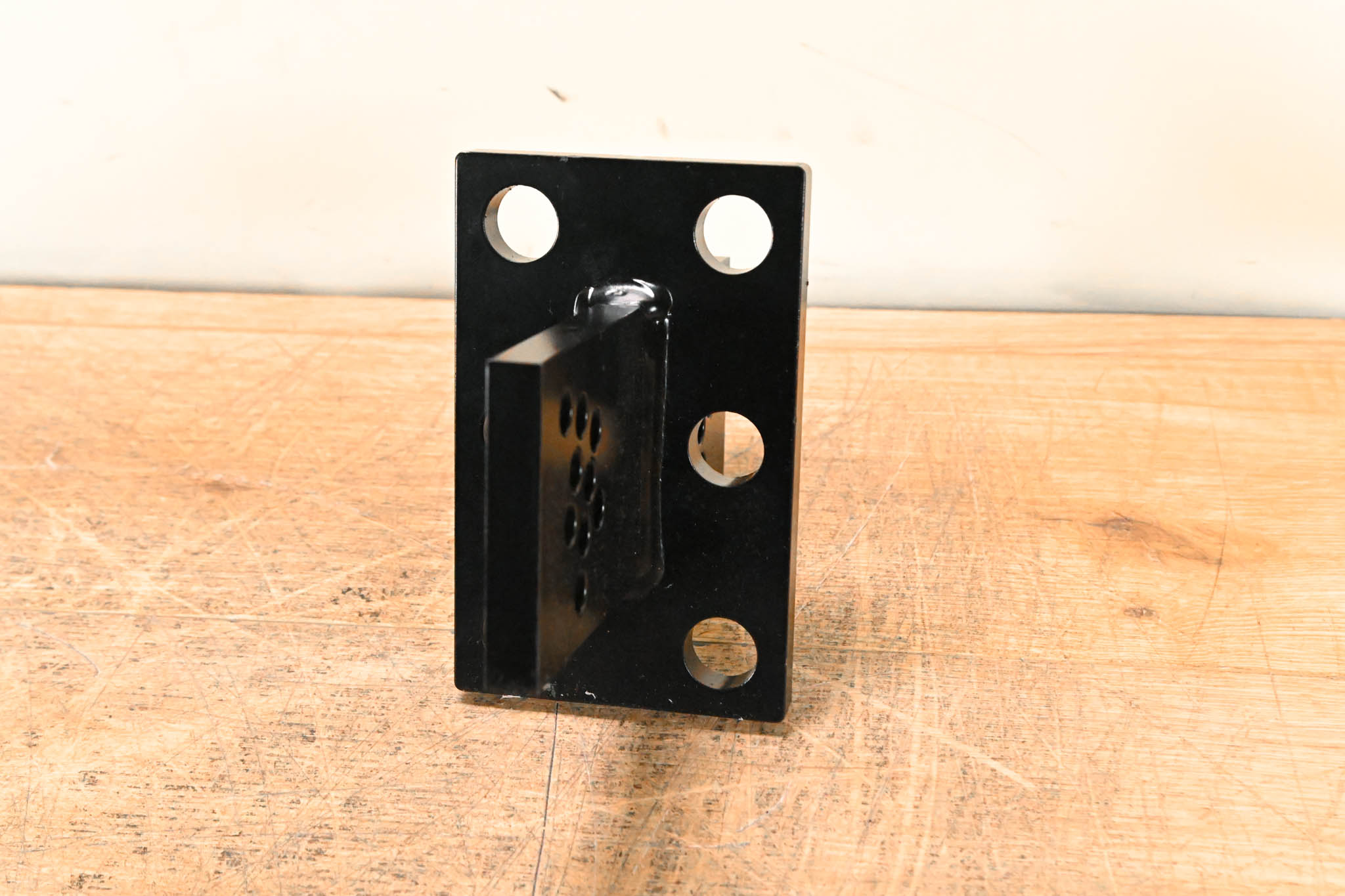 Electro-Voice (EV) HRK-1B Horizontal Mounting Plates for EVF Series