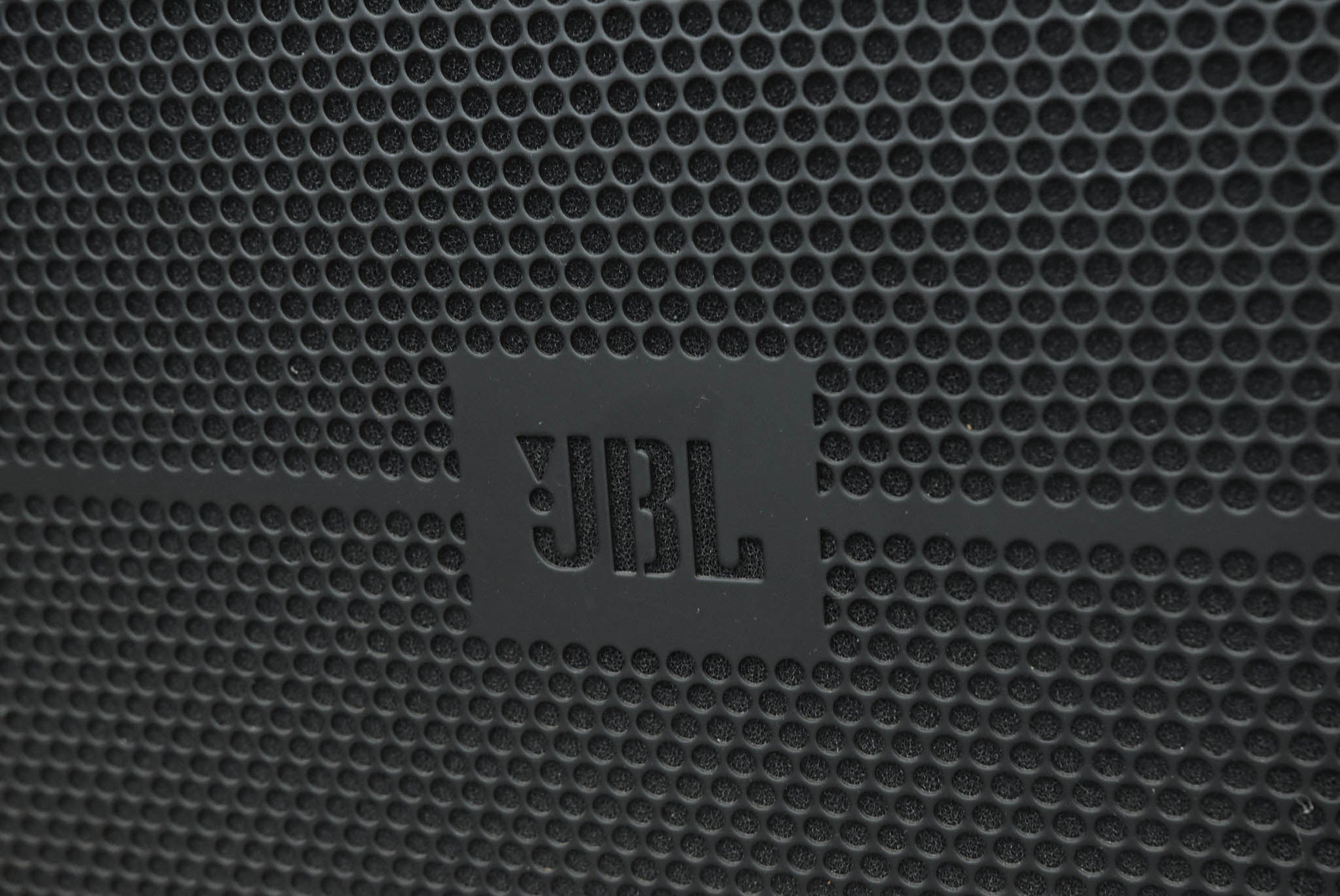 JBL VRX918SP 18-inch Powered Flyable Subwoofer