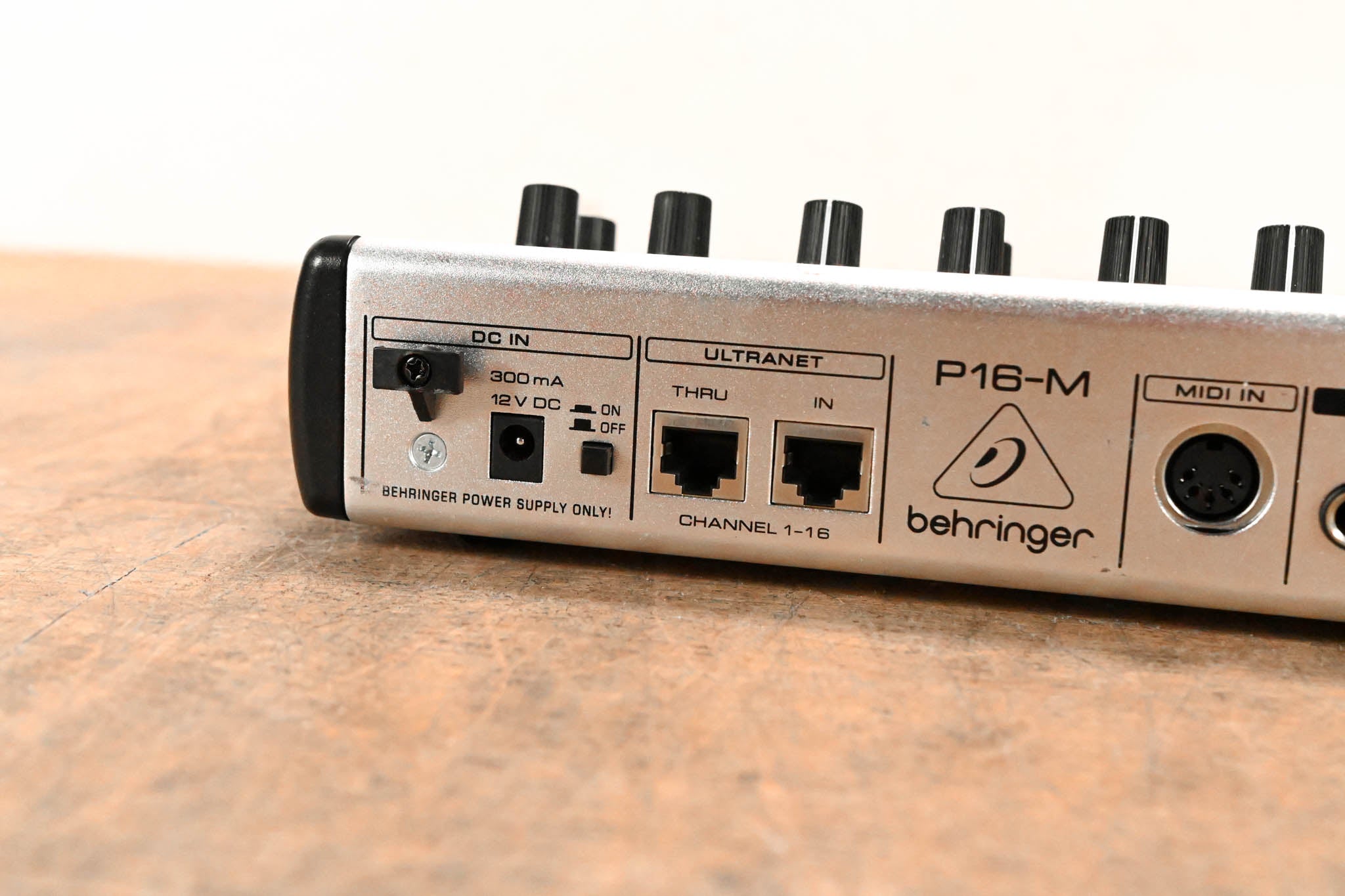 Behringer Powerplay P16-M 16-Channel Digital Personal Mixer