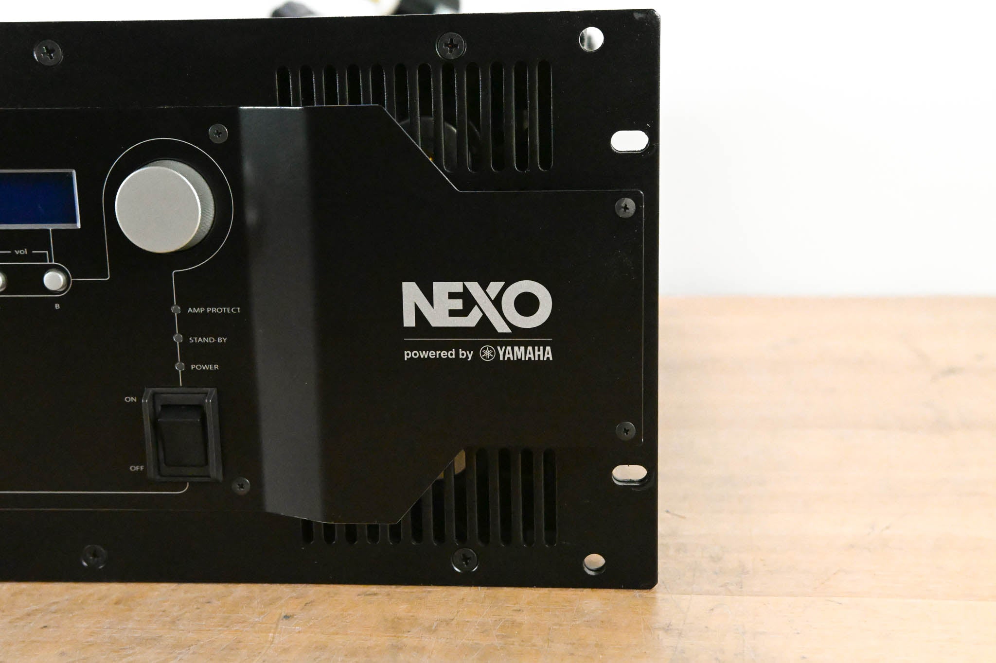 NEXO NXAMP4x4 4-Channel Power Amplifier and Loudspeaker Controller