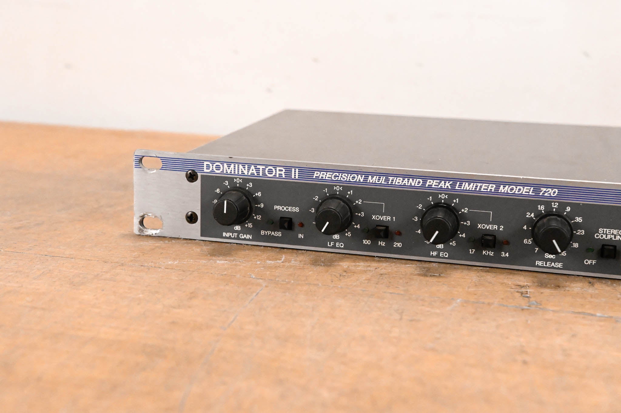 Aphex 720 DOMINATOR II Precision Multiband Peak Limiter