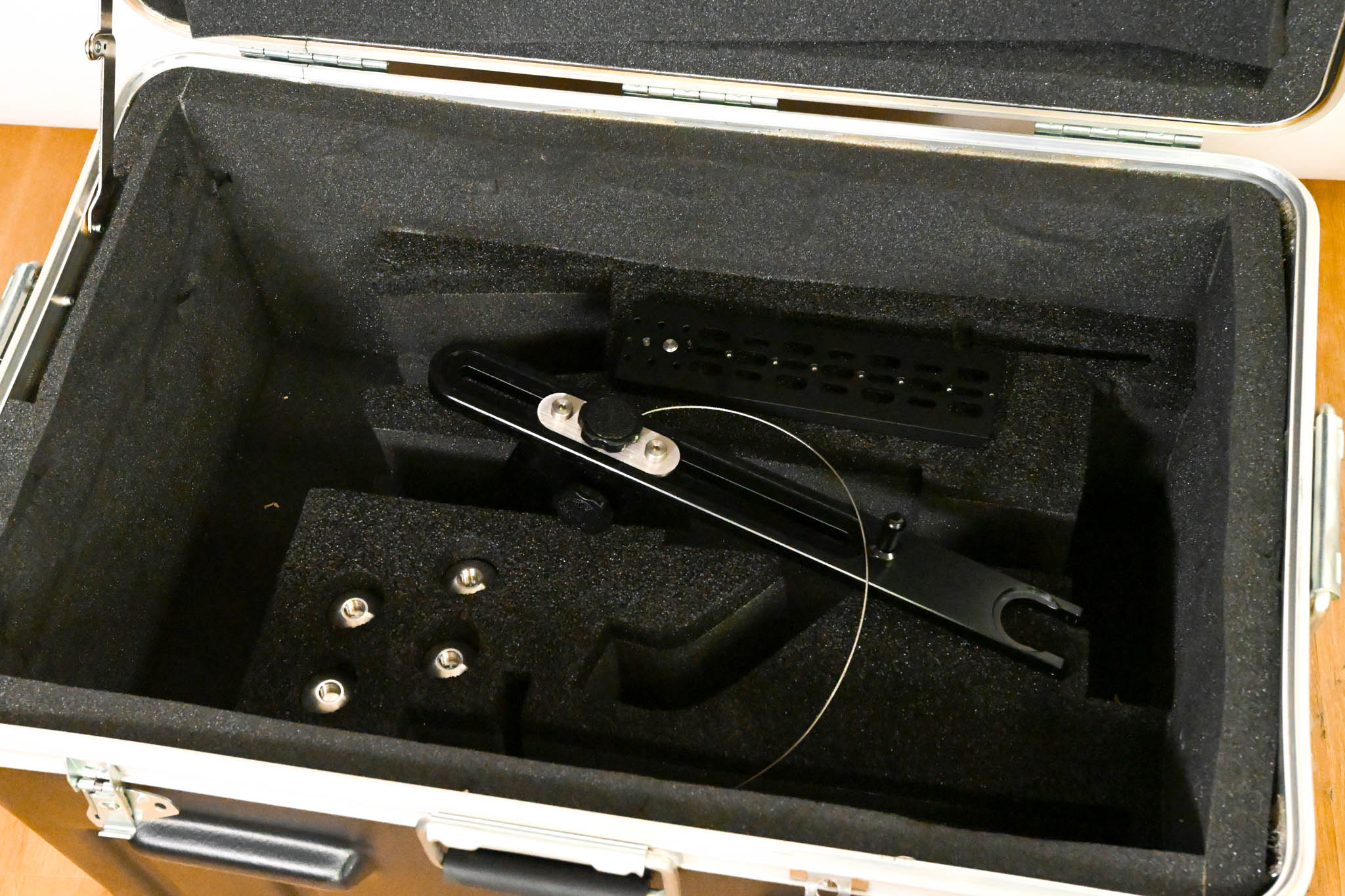 Steadicam Zephyr HD Camera Stabilizer System w/Arm, Vest, Monitor & Case