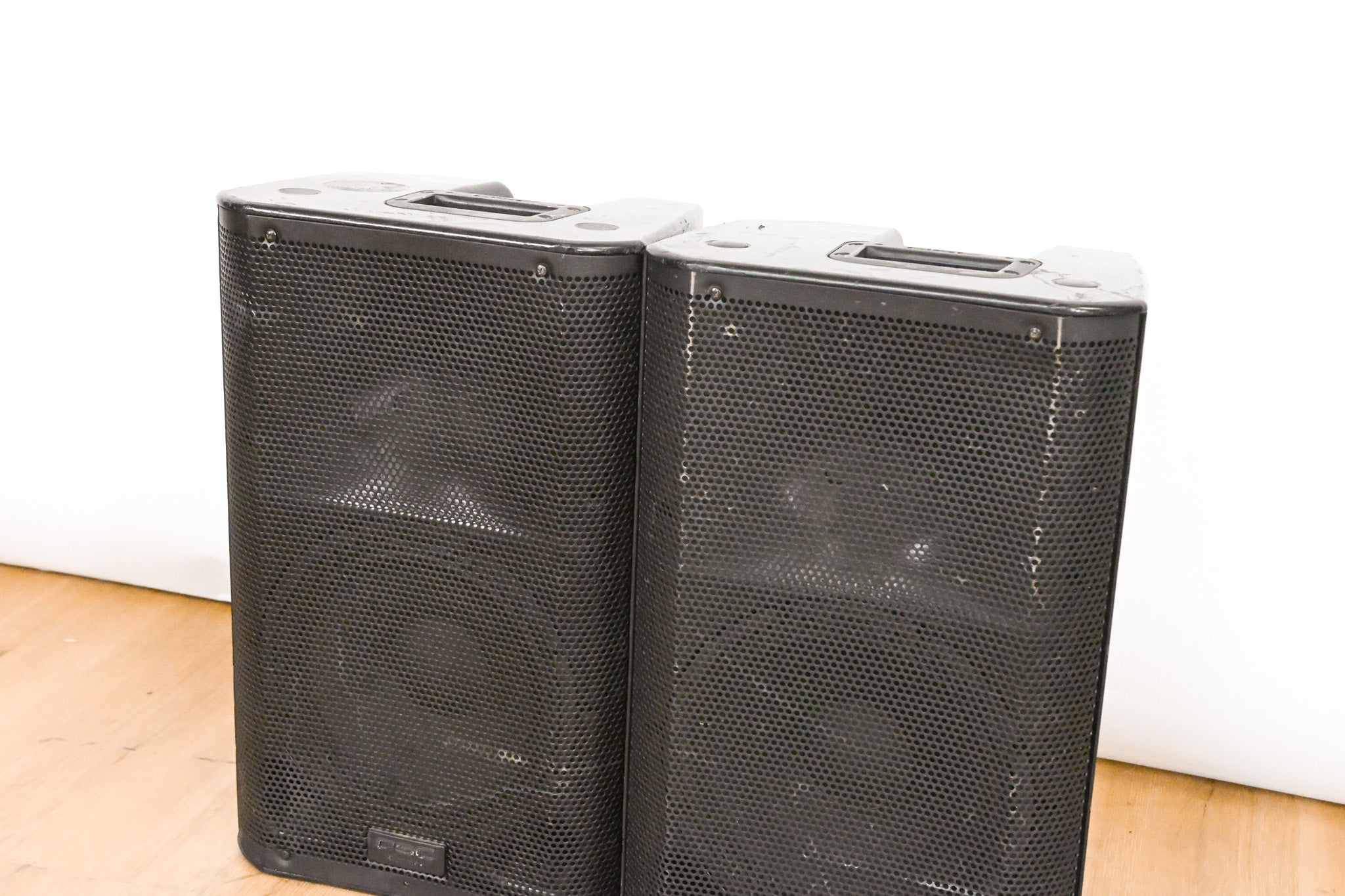 QSC K10 1000W 1x10" 2-Way Powered Speaker (PAIR)