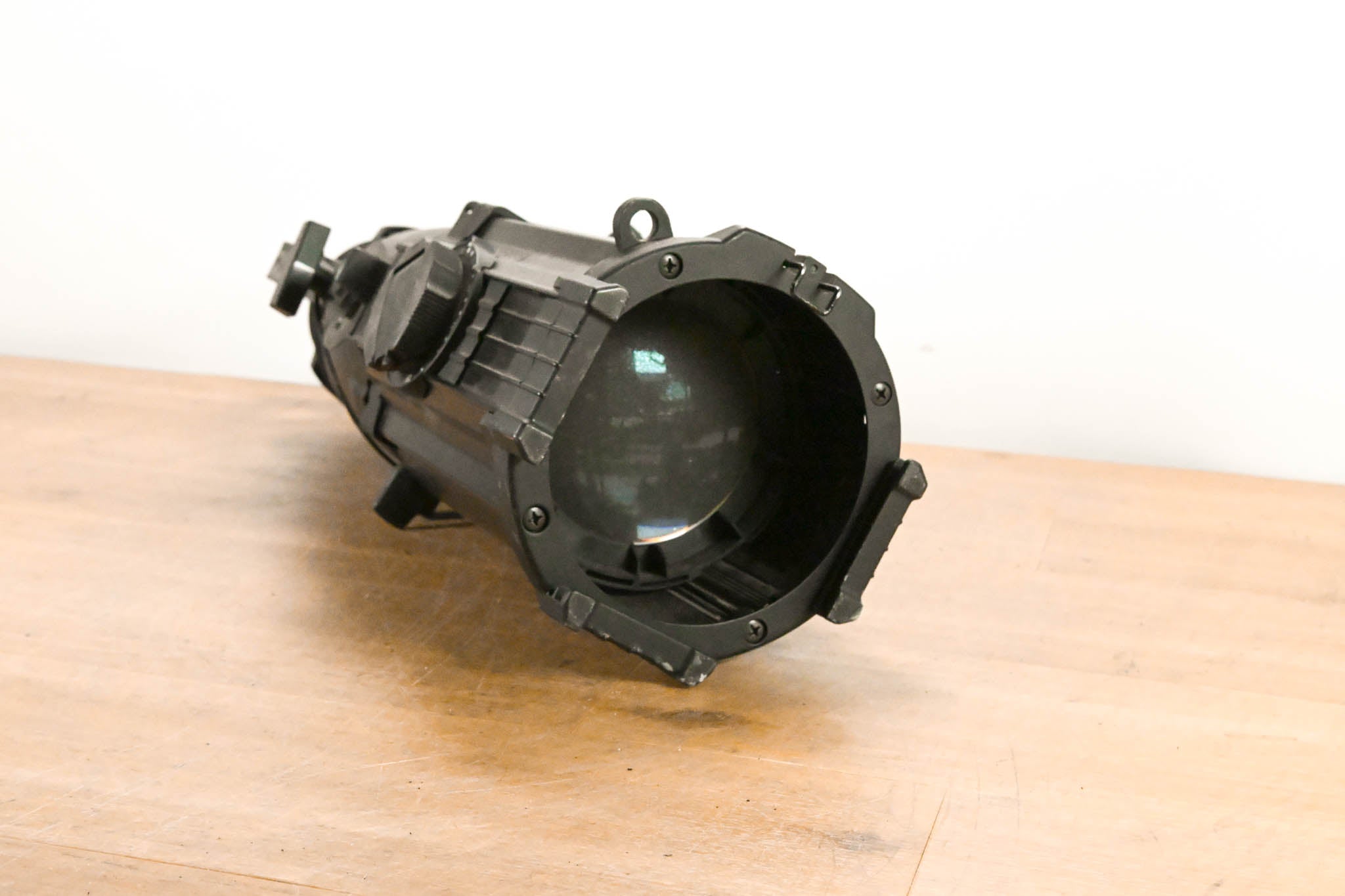 ETC Source Four Zoom 25-50 Degree 750 Ellipsoidal Light