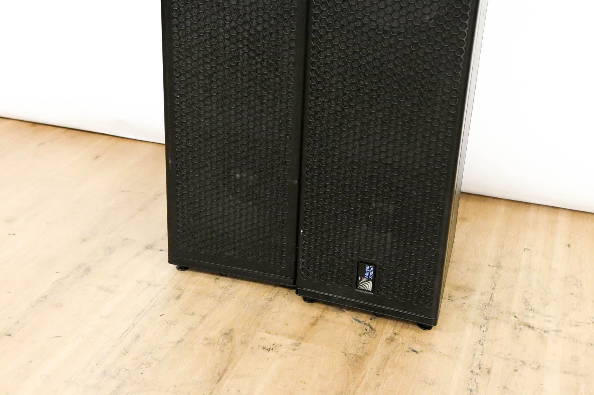 Meyer Sound M'elodie High-Power Curvilinear Array Loudspeaker (PAIR)