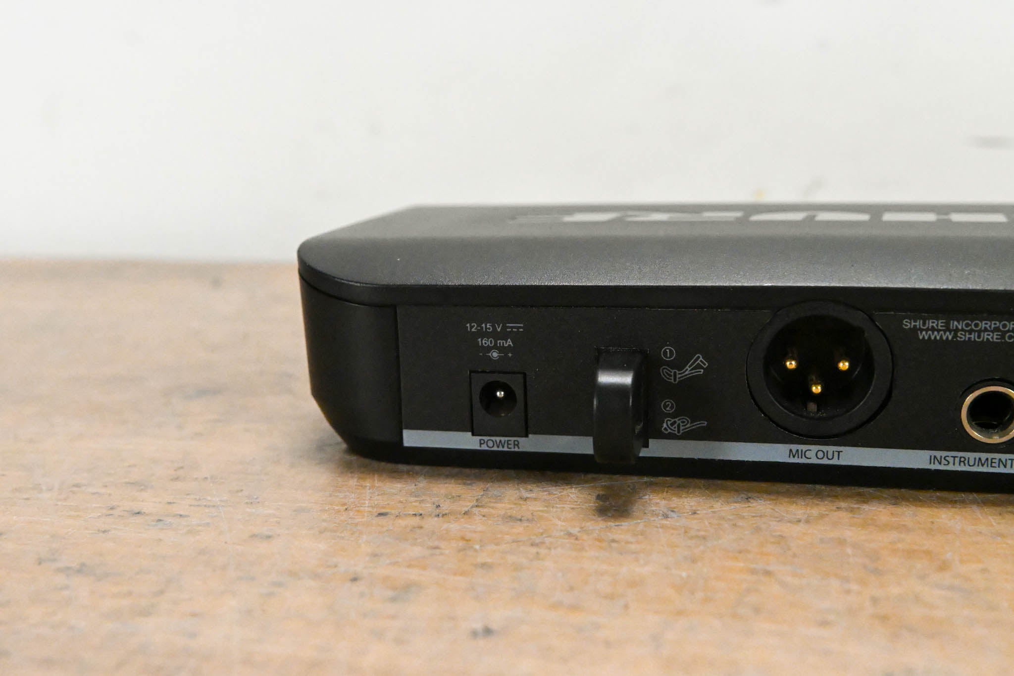 Shure BLX14 Bodypack Wireless System - H9 Band: 512-542 MHz (NO PSU)