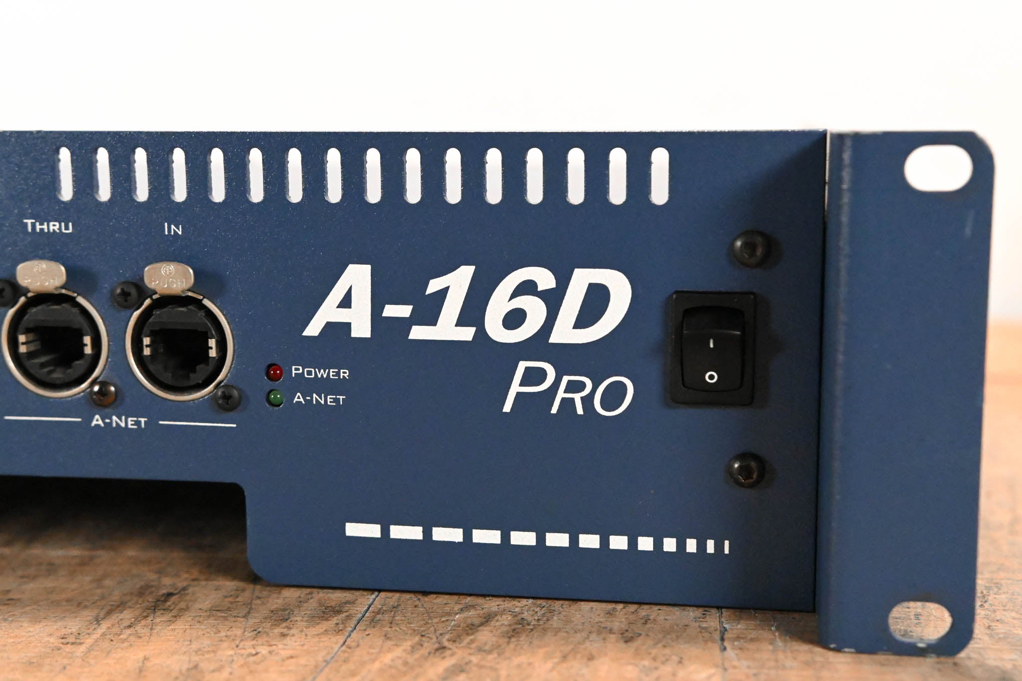 Aviom A-16D Pro A-Net Distributor