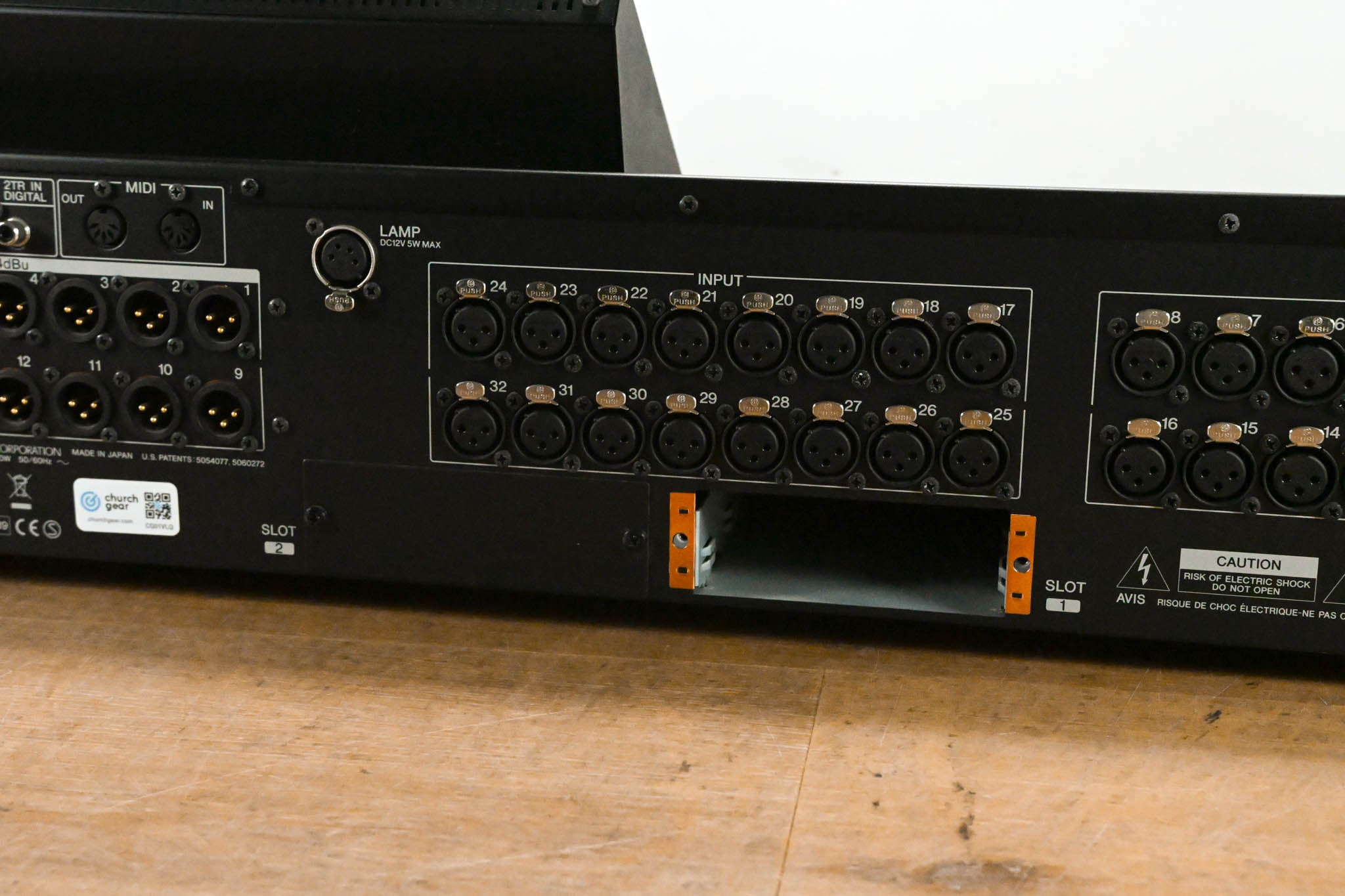 Yamaha LS9-32 32-Input Digital Mixing Console