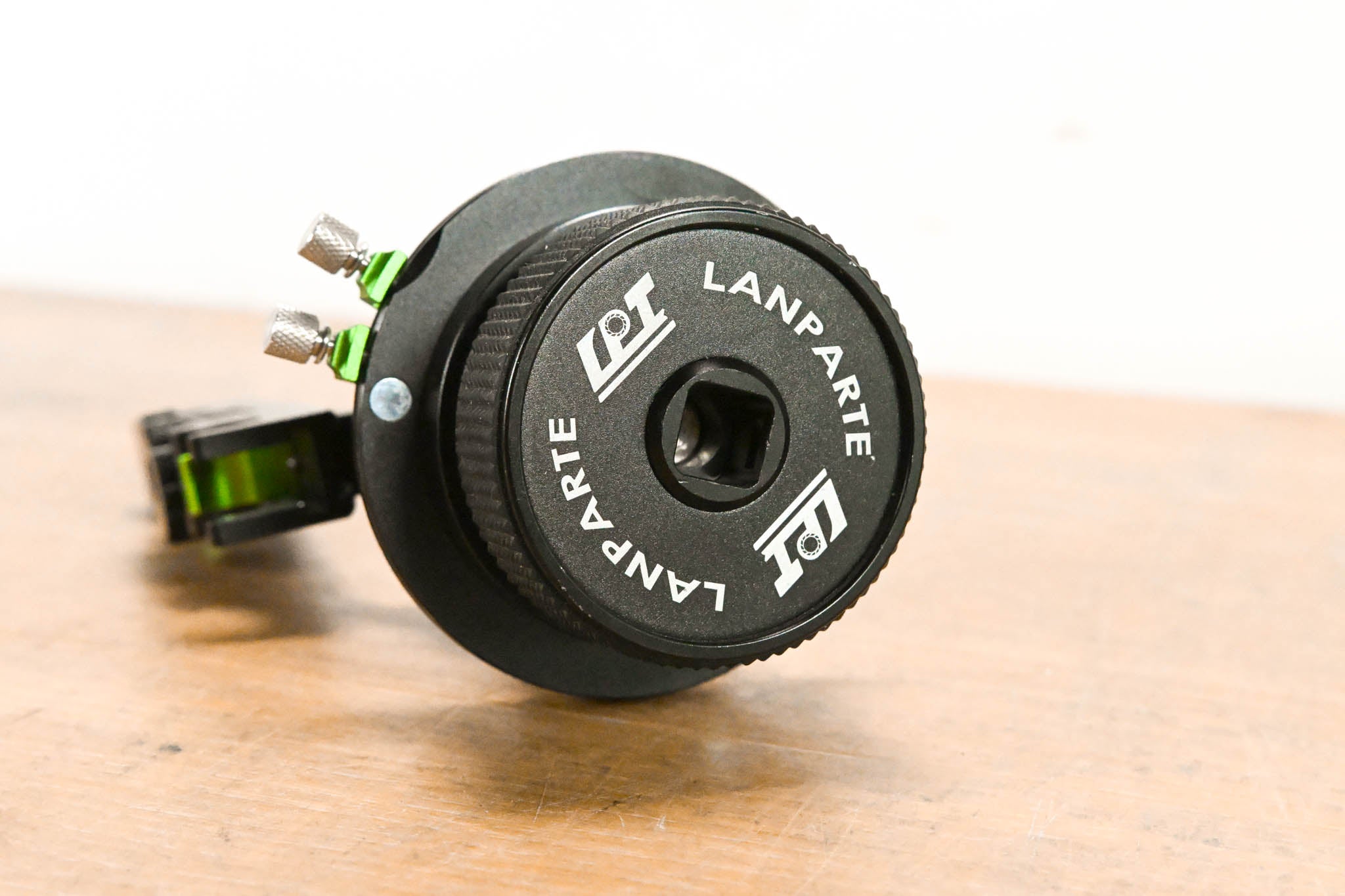 LanParte Follow Focus V2 with Hard Stops for 19mm Rods
