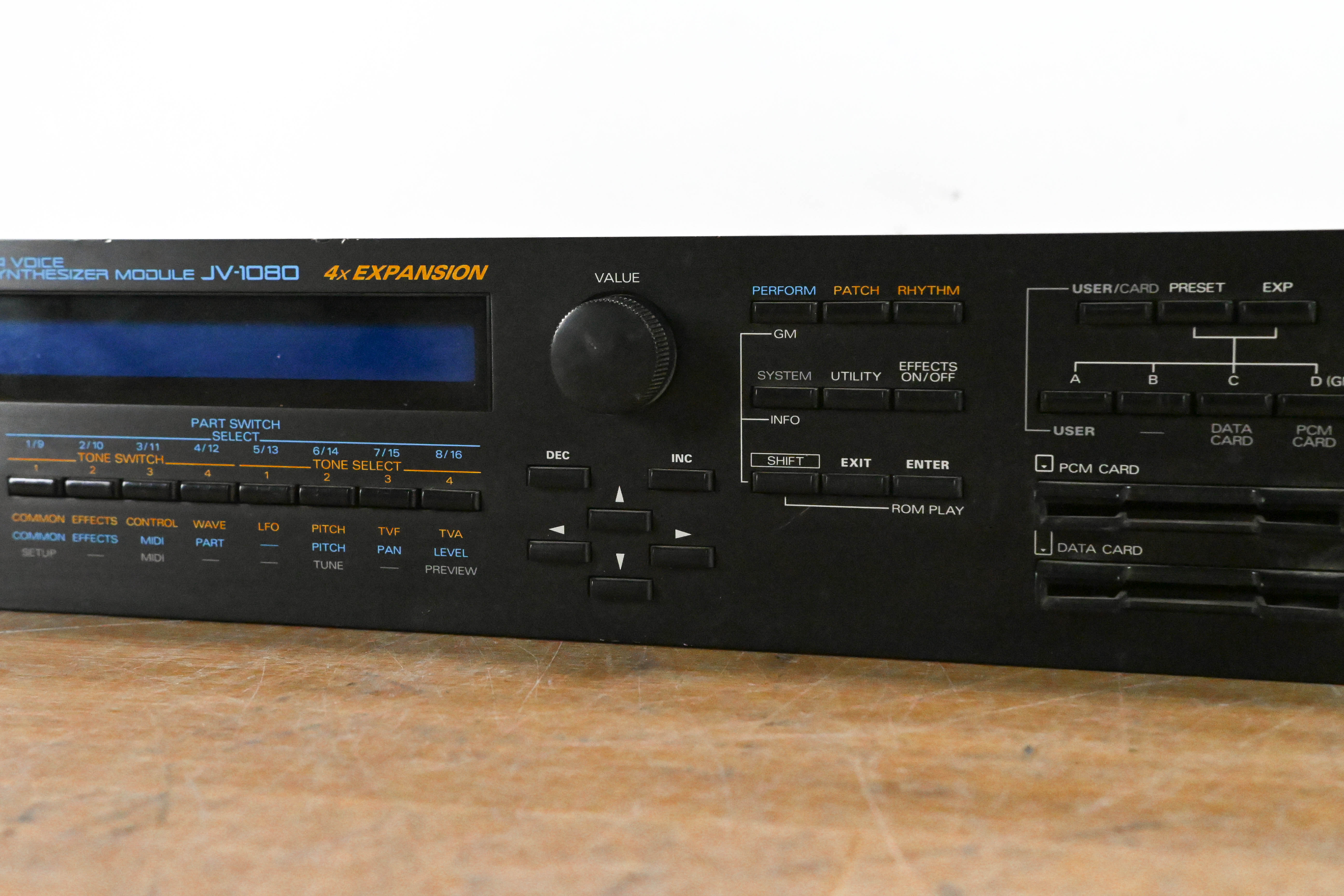 Roland JV-1080 64-Voice Synthesizer Module