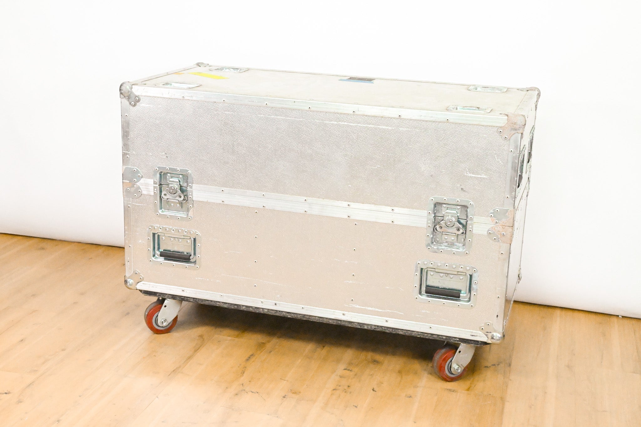 Meyer Sound UM-1P 12" Powered Stage Monitor Speaker (PAIR) w/ Road Case