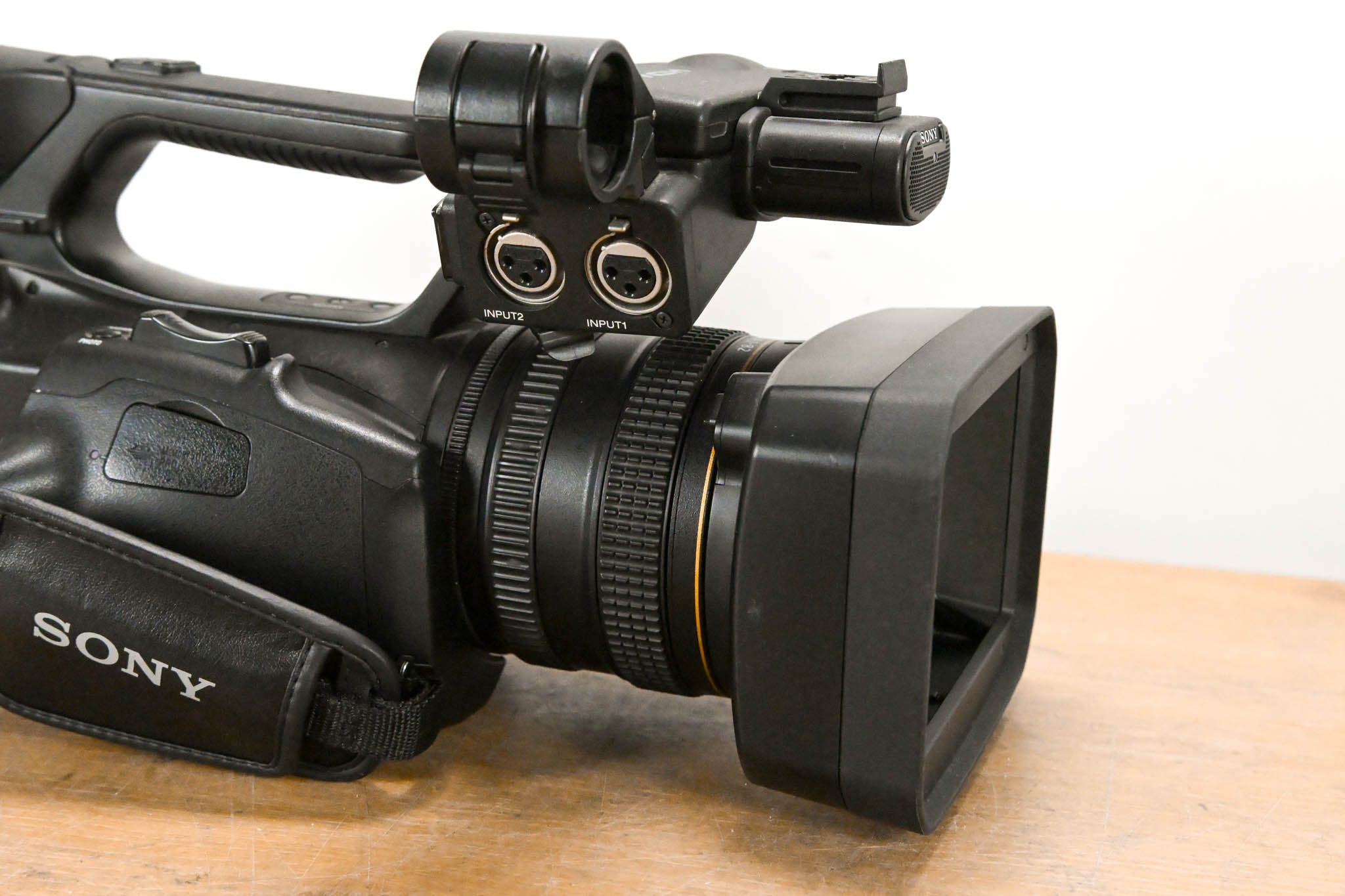 Sony HVR-Z5U Professional 1/3" 3-CMOS HDV Camcorder