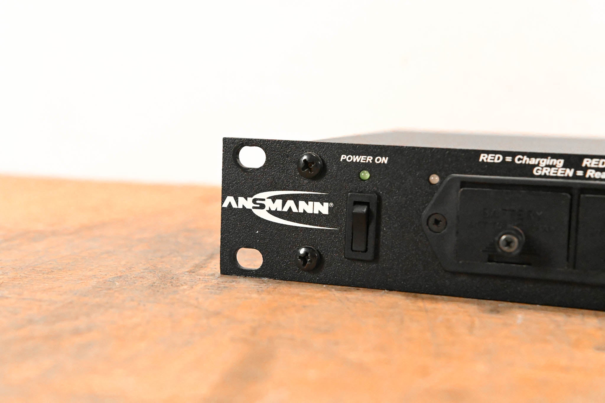Ansmann Professional 8 - 9V Rack Mount Battery Charger