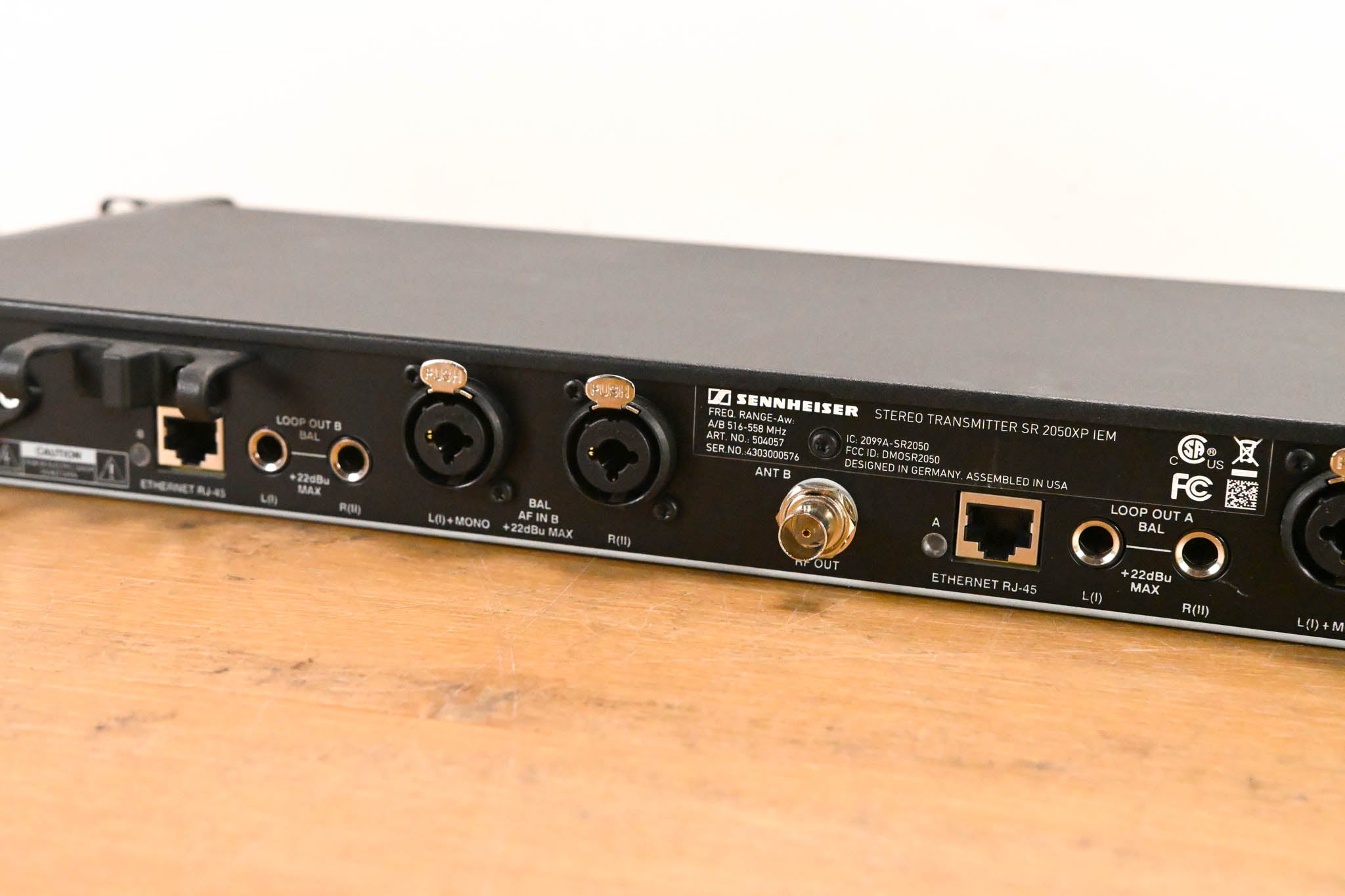 Sennheiser SR 2050XP IEM Stereo Wireless Transmitter - Aw: 516-558 MHz