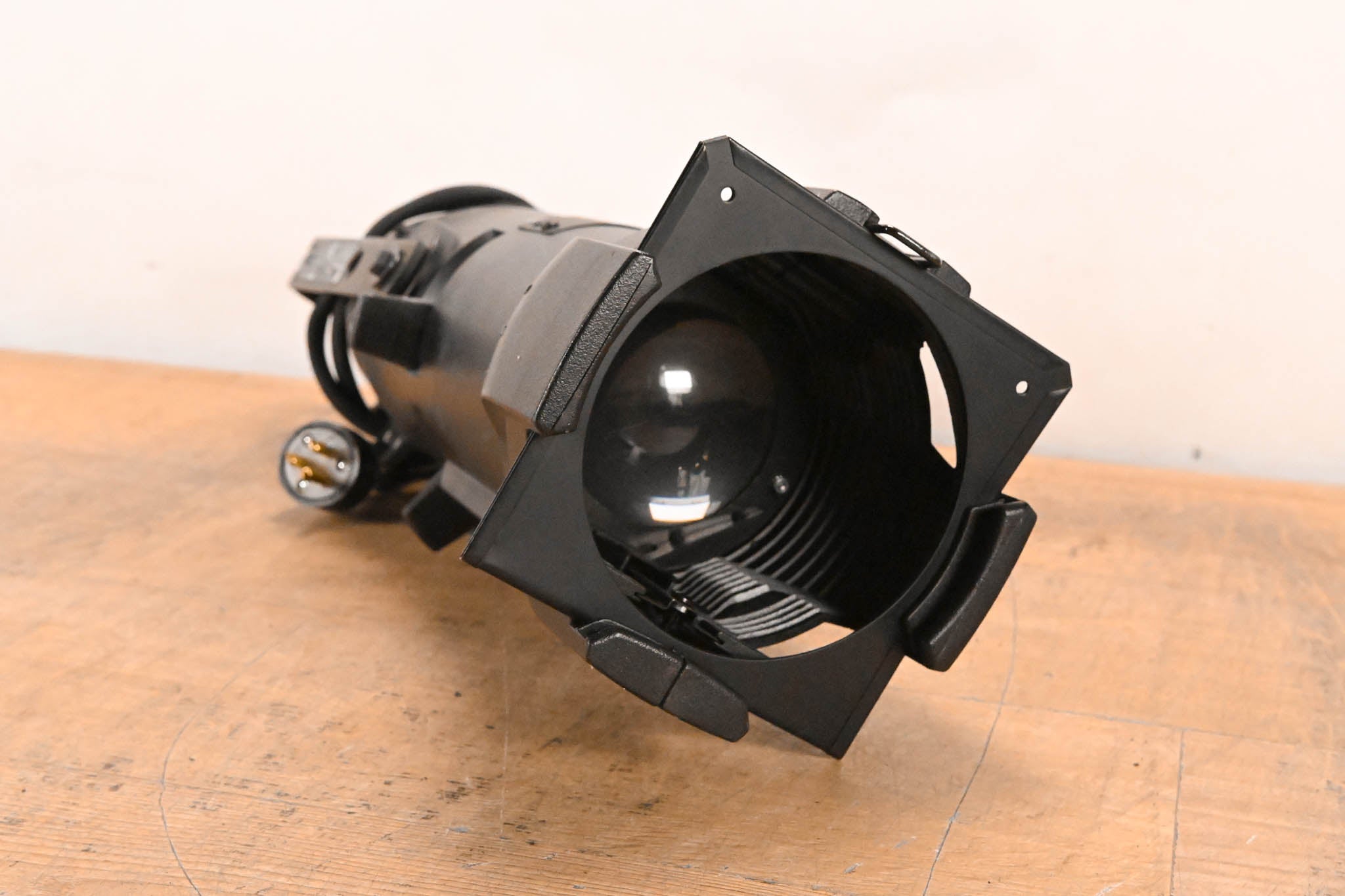 ETC Source Four Jr 25-50 Degree Zoom 575 Ellipsoidal Light