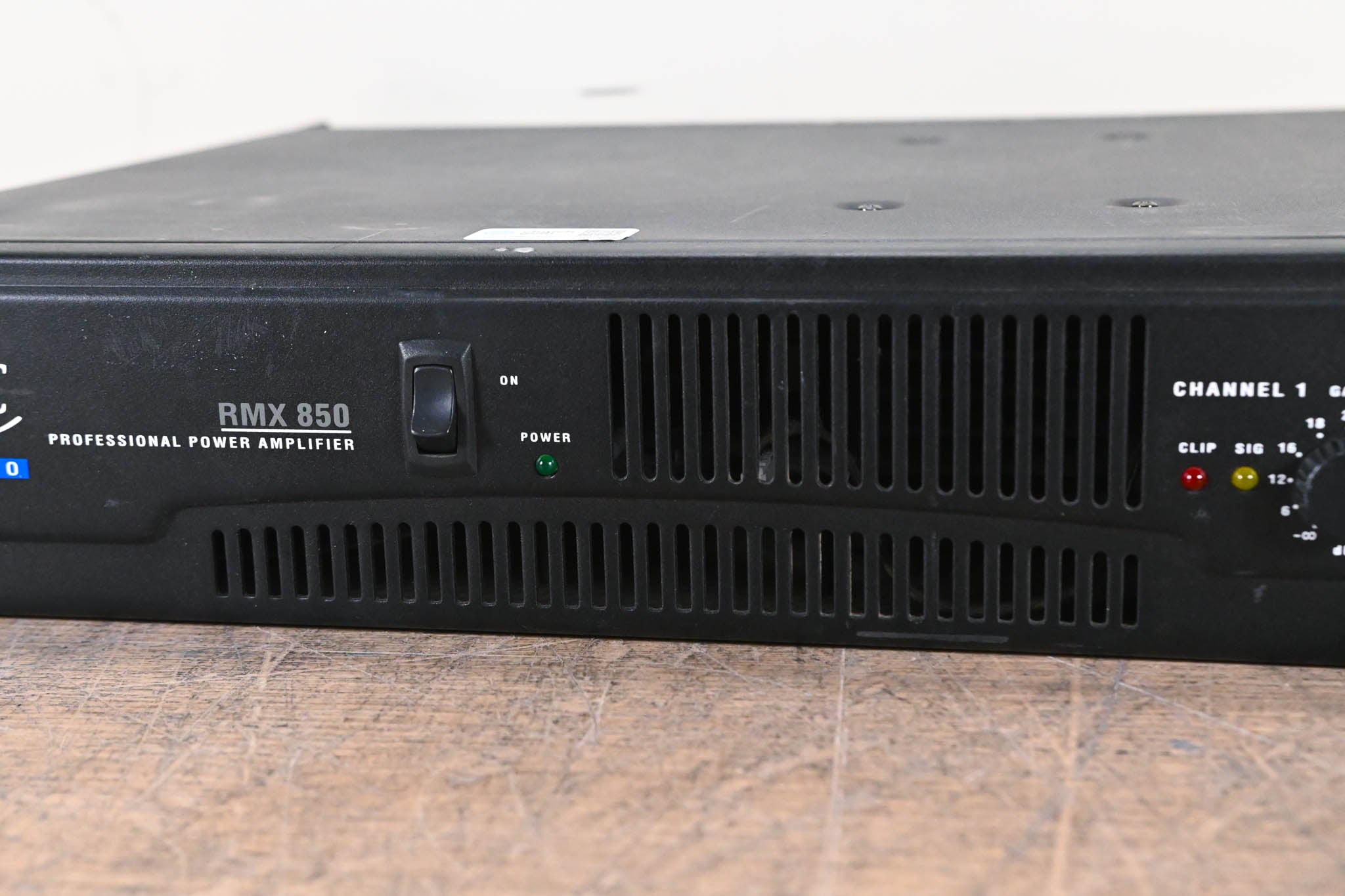 QSC RMX850 2-Channel Power Amplifier