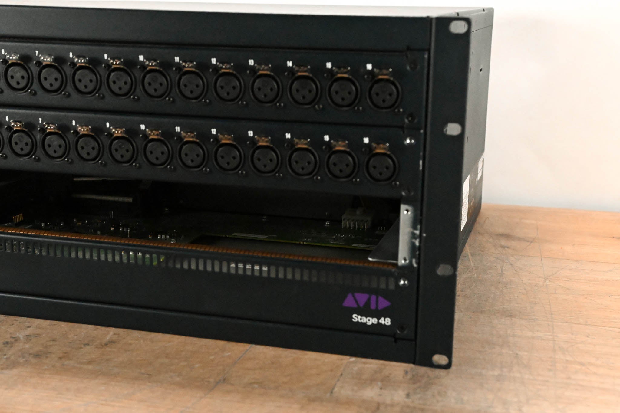 AVID Stage 48 Stage Box for VENUE SC48 CG01TPJ