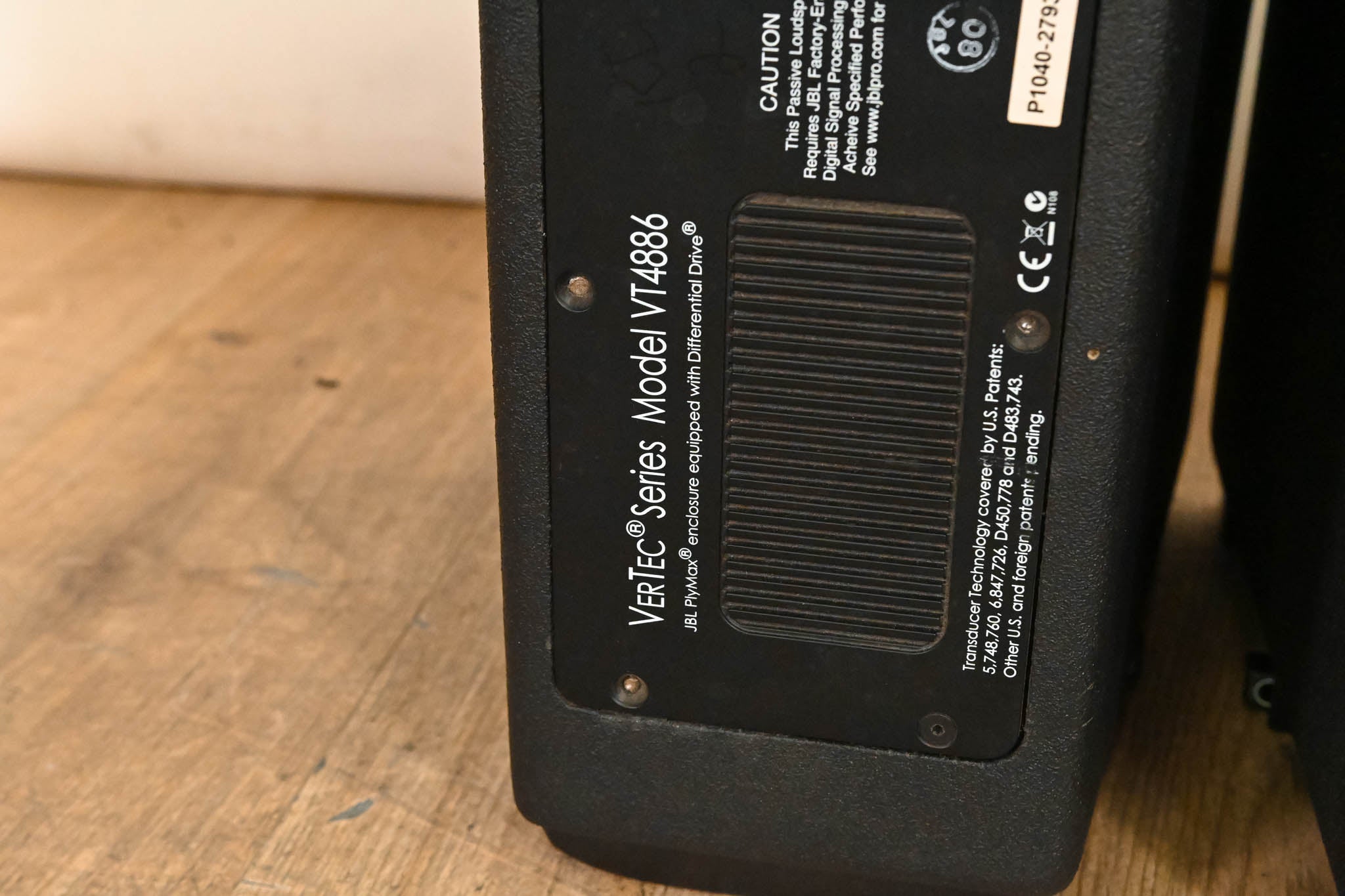 JBL VT4886 Dual 6.5" Passive Compact Line Array Loudspeakers (PAIR)