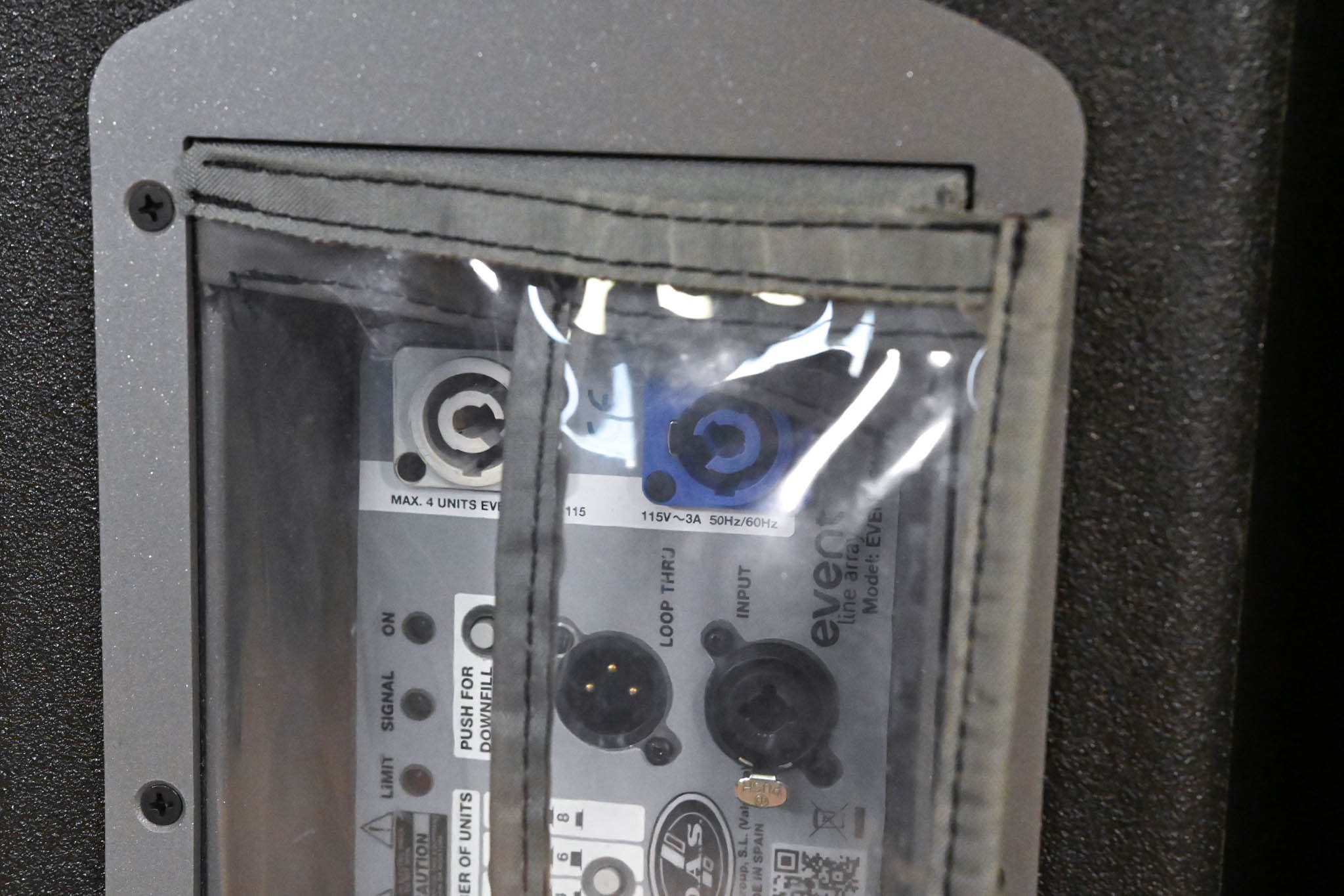 DAS Audio Event 210A 2x10" 3-Way Active Line Array Loudspeaker (PAIR)