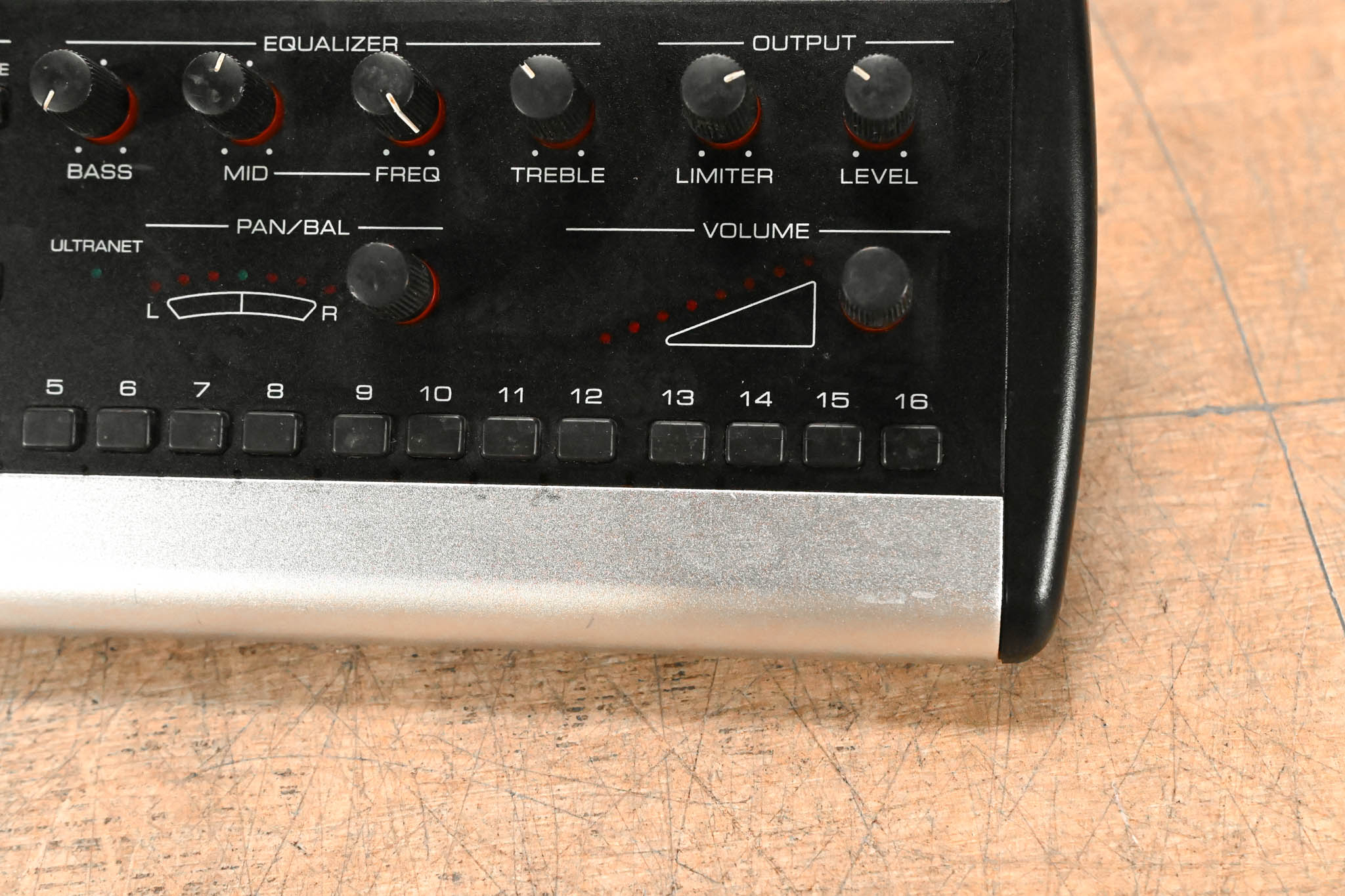 Behringer Powerplay P16-M 16-Channel Digital Personal Mixer