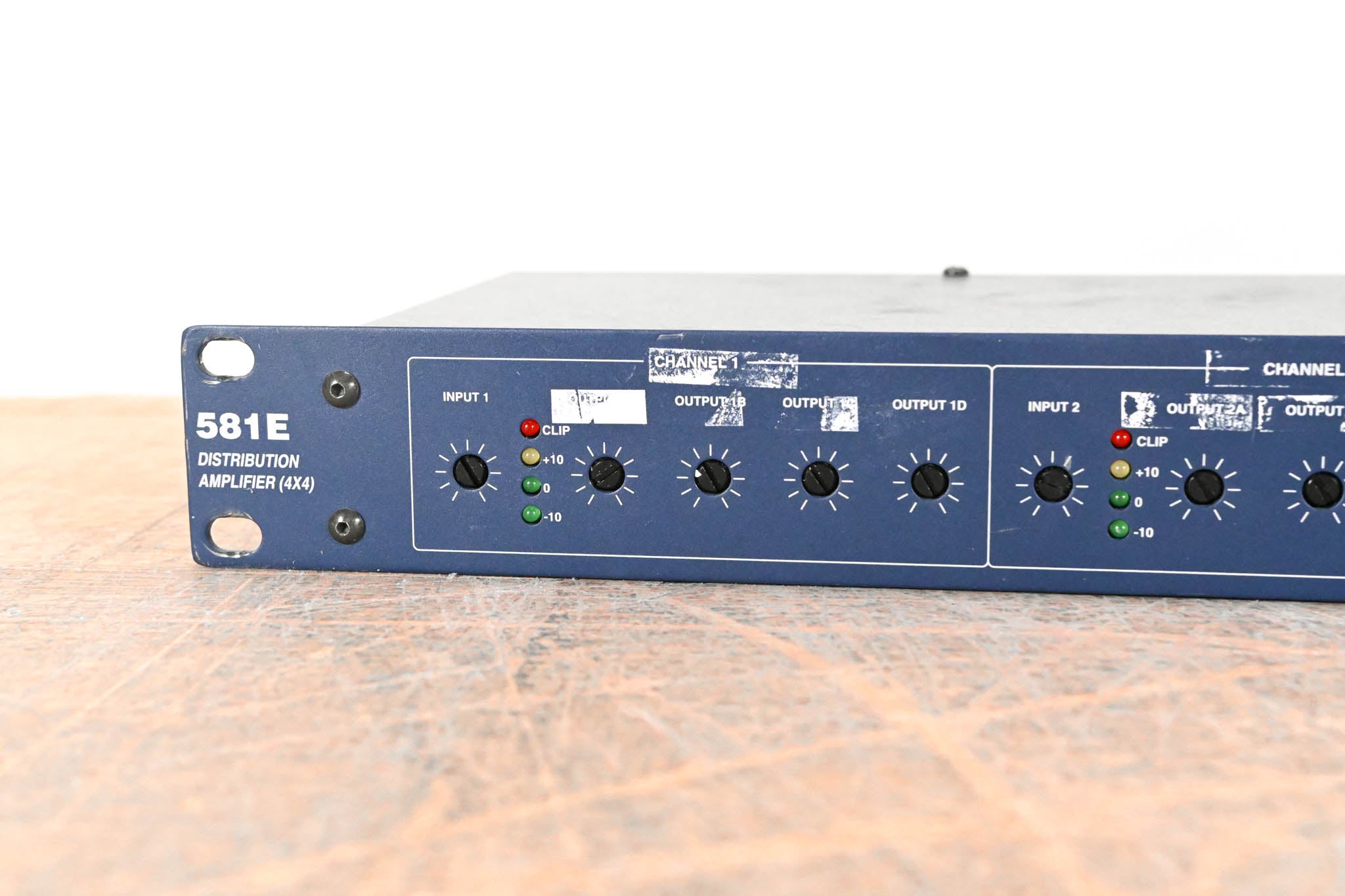 Symetrix 581E Distribution Amplifier (4x4)