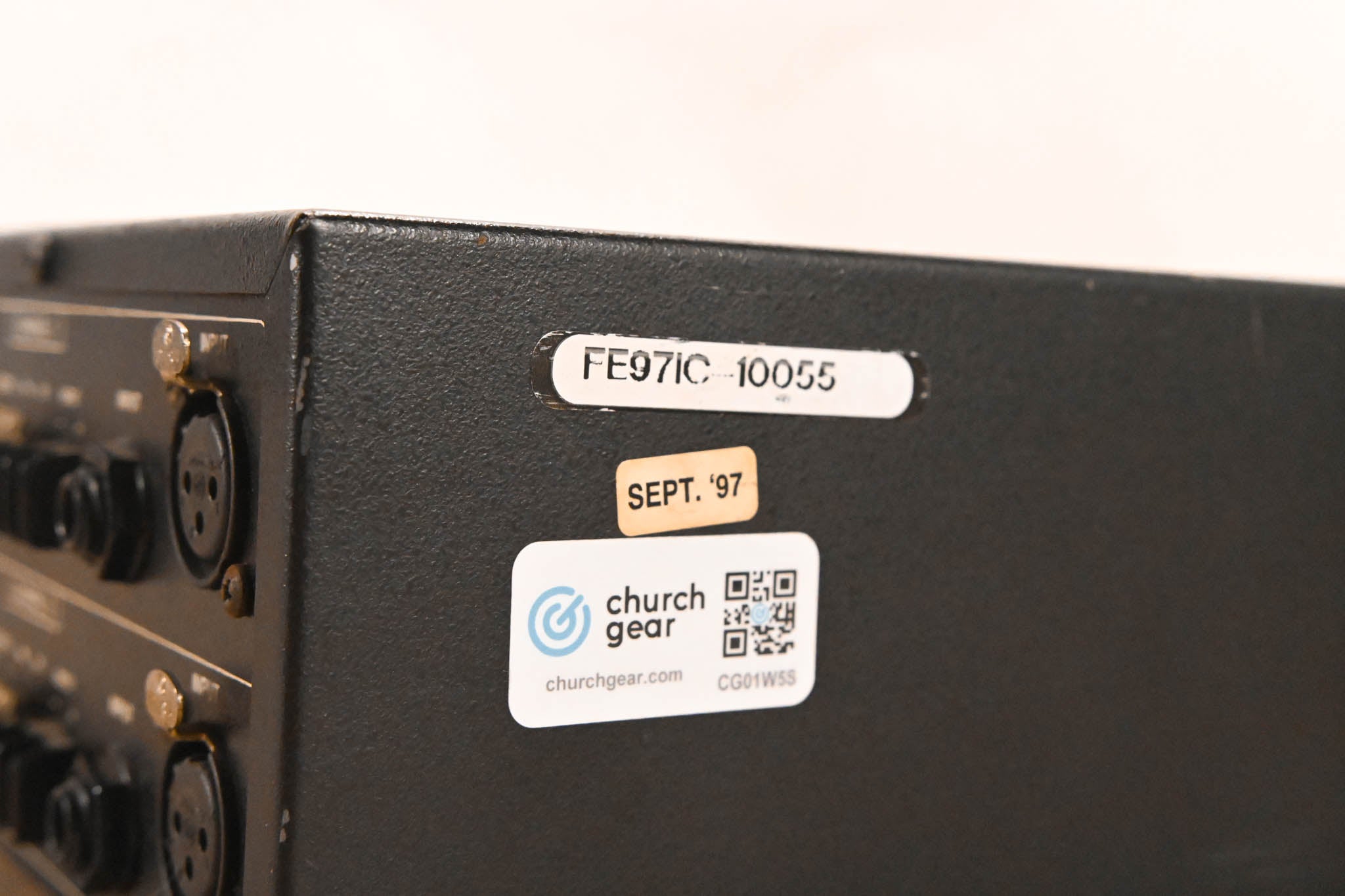 dbx 2215 Dual-Channel 15-Band Graphic Equalizer/Limiter w/ Type III NR