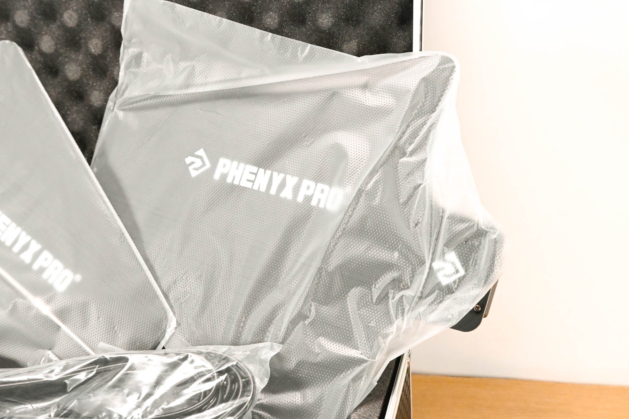 Phenyx Pro PAS-225X Antenna Distribution System Bundle for UHF Systems
