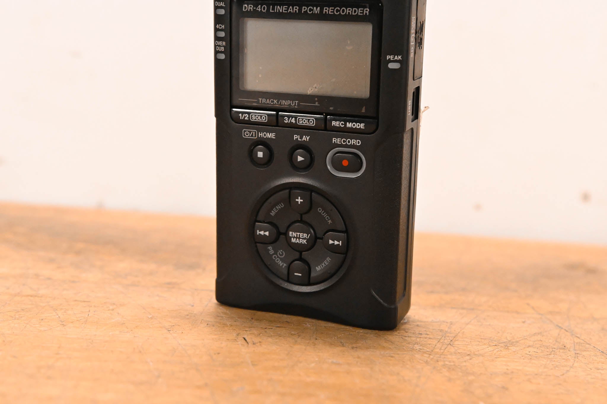 TASCAM DR-40 Handheld 4-Track Recorder