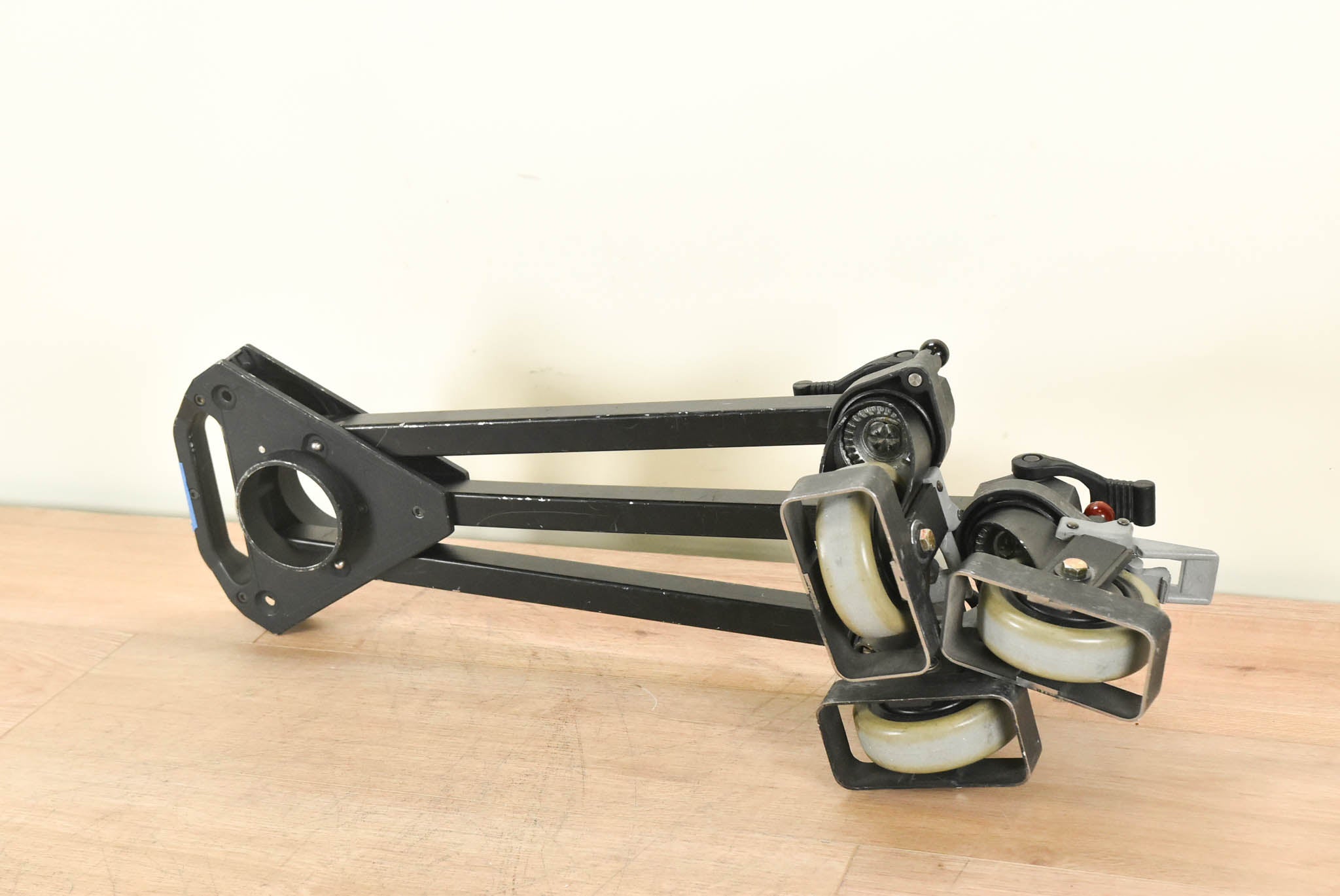 Vinten 3319 ENG Studio Dolly