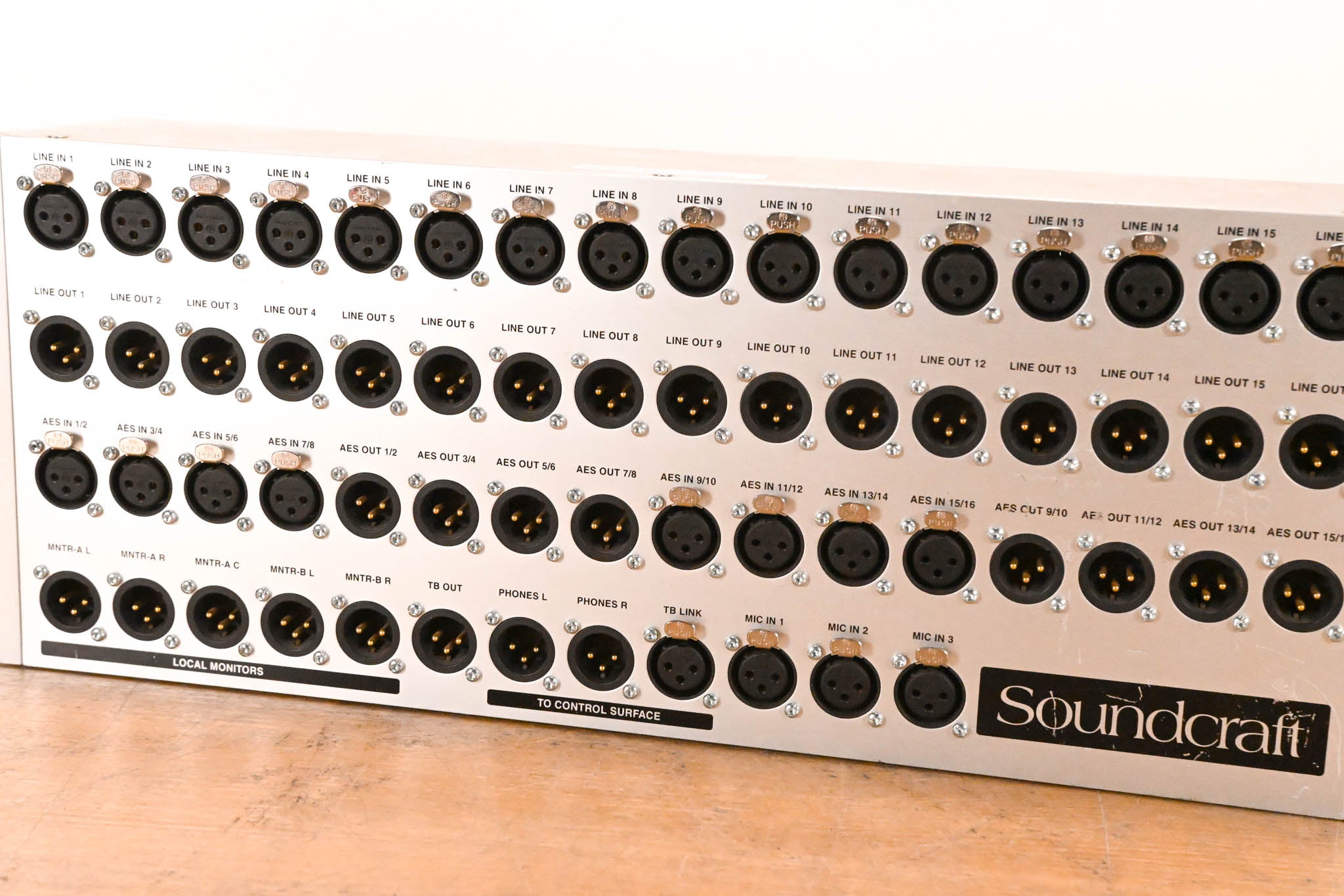 Soundcraft XLR Breakout Box for Vi Series - 16x16 Analog, 16x16 AES