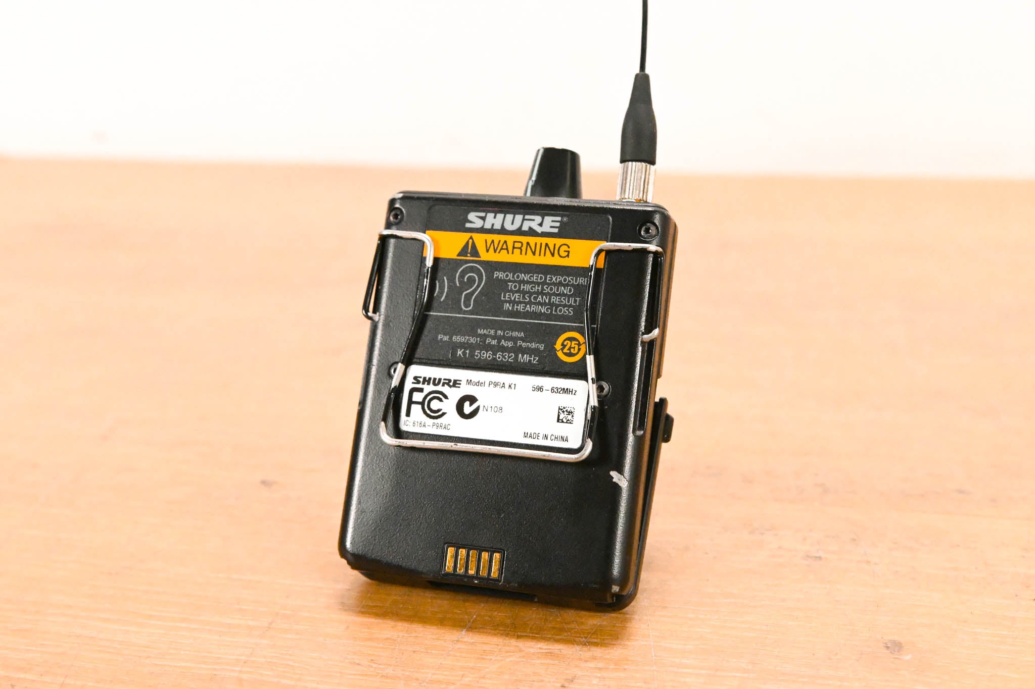 Shure P9RA-K1 Wireless Bodypack Receiver - K1 Band: 596-632 MHz