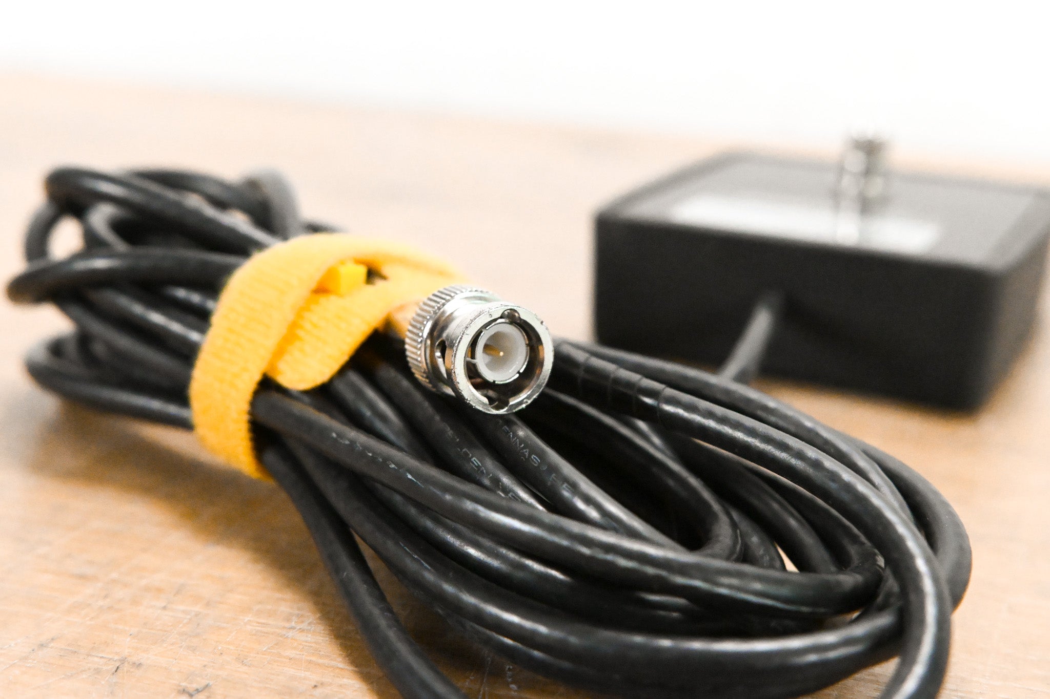Larsen BNC-BNC Magnet Mount