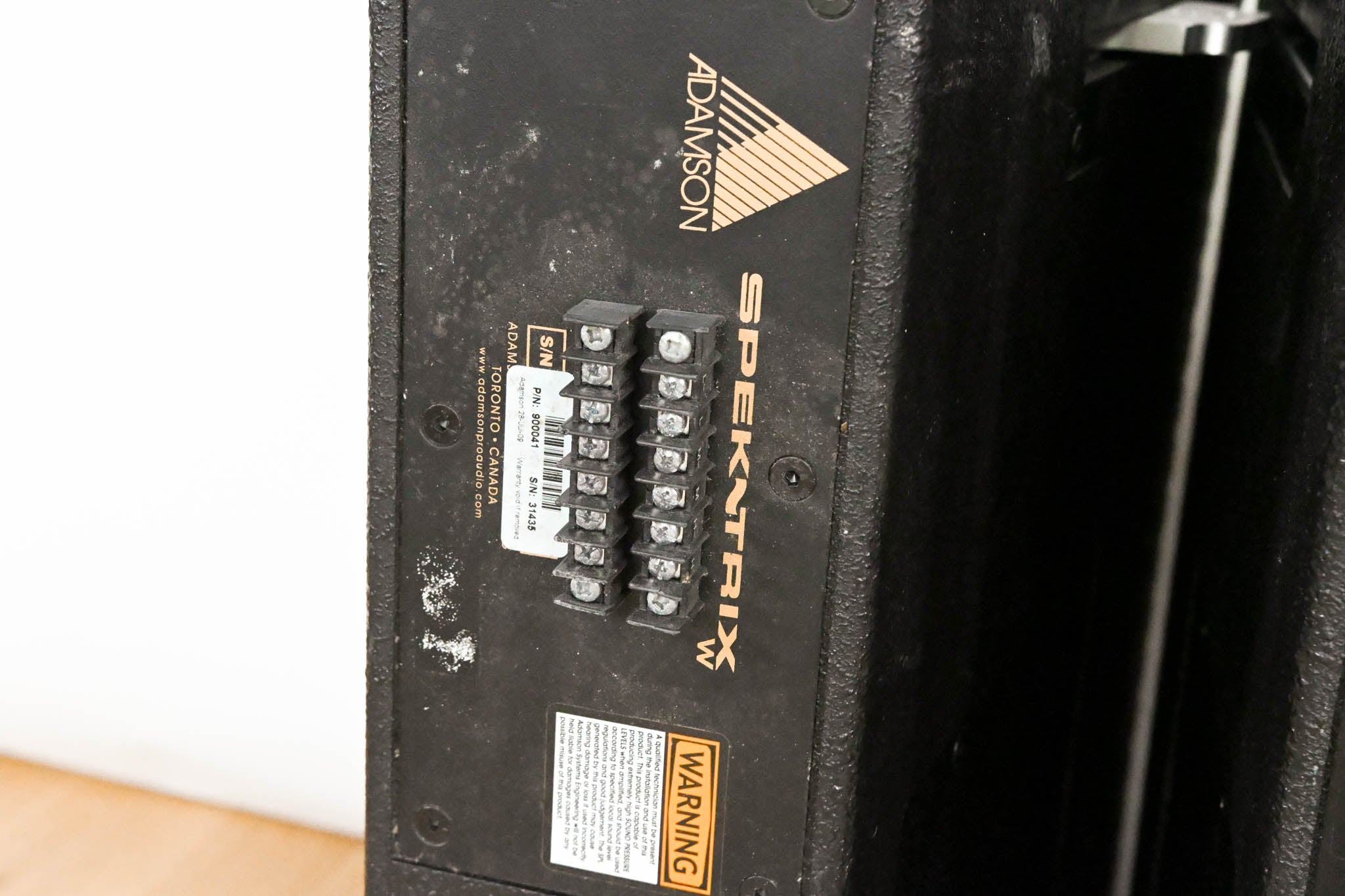 Adamson SpekTrix Wave Wide Angle Vertical Enclosure (PAIR)