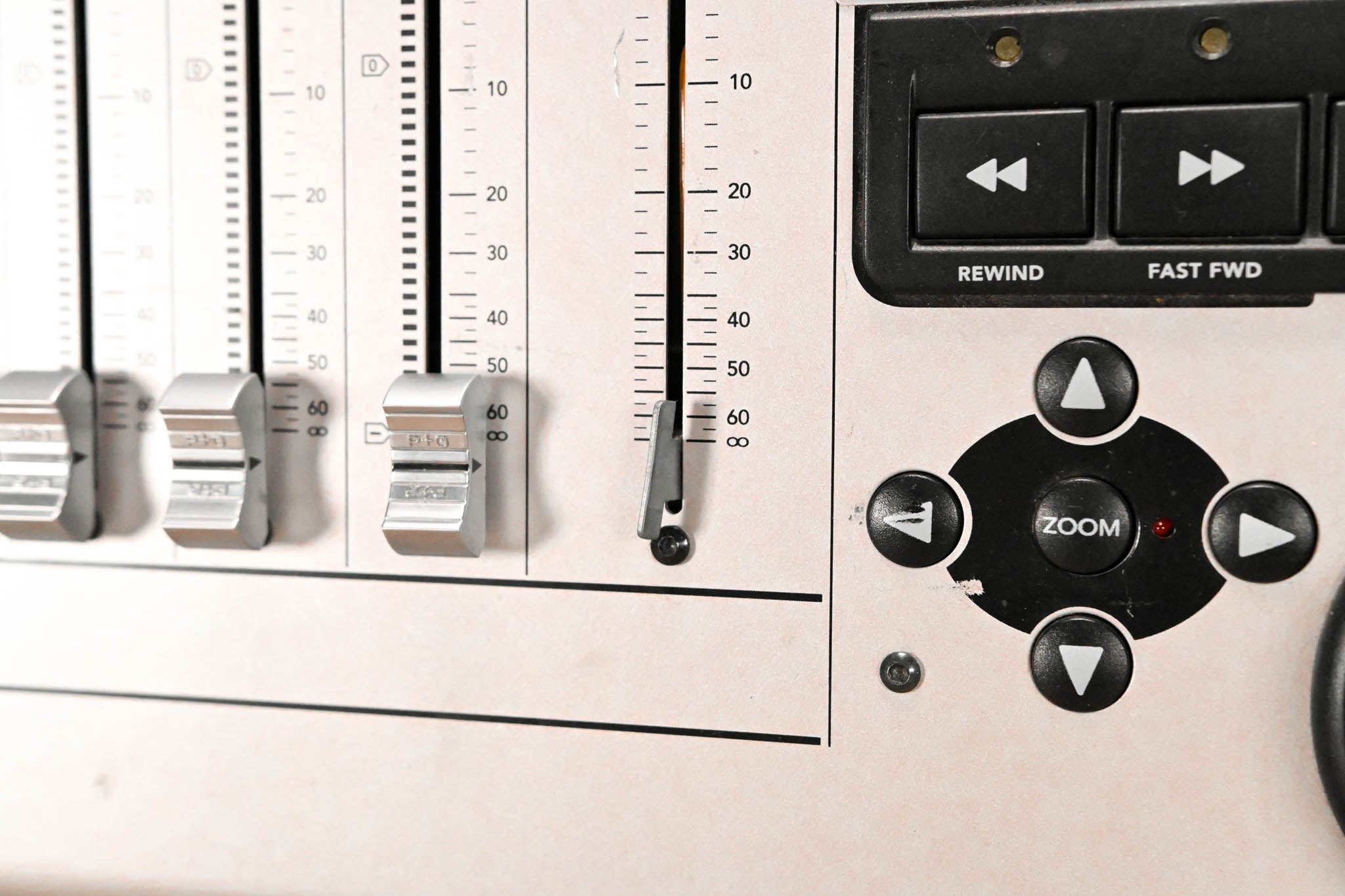 Mackie Control Universal Pro Control Surface (NO POWER SUPPLY)