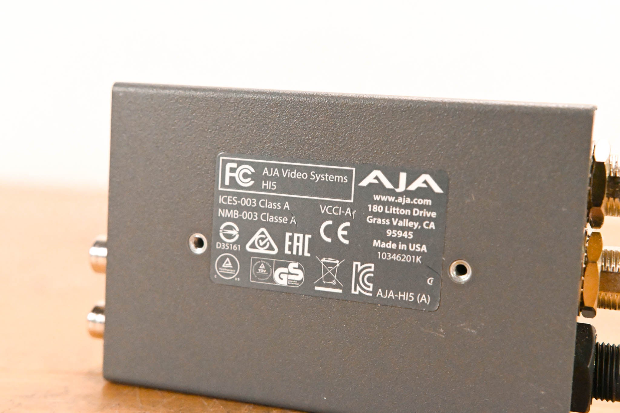 AJA HI5 HD/SD-SDI to HDMI Video and Audio Converter (NO POWER SUPPLY)