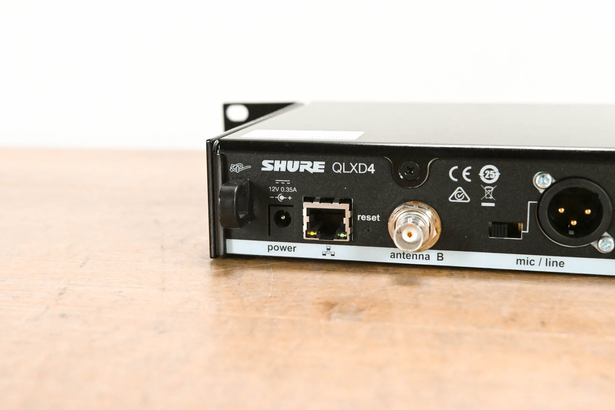 Shure QLXD24/SM58 Digital Handheld Wireless System 470-534 MHz (NO PSU)