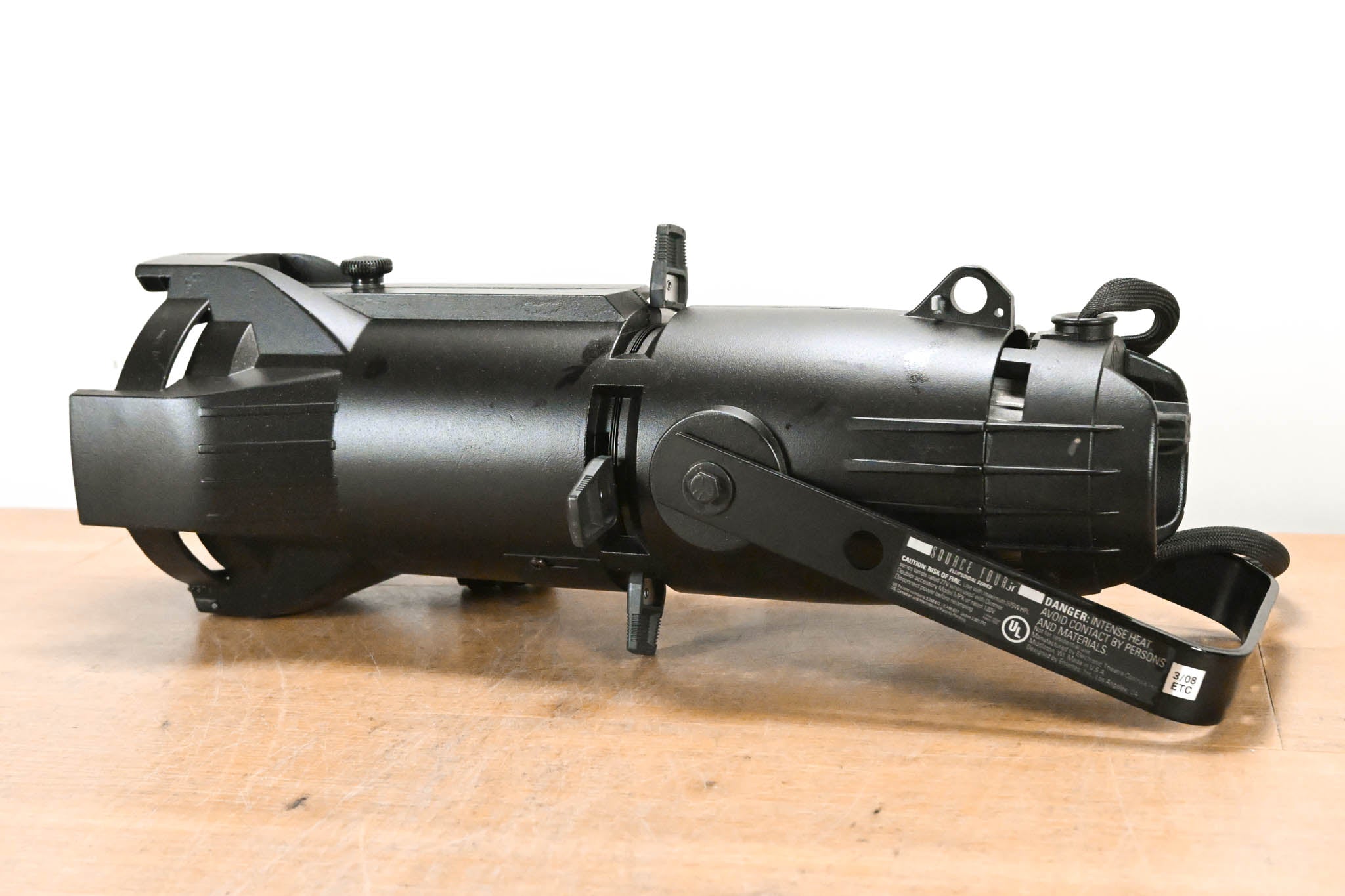 ETC Source Four Jr 26 Degree 575 Ellipsoidal Light