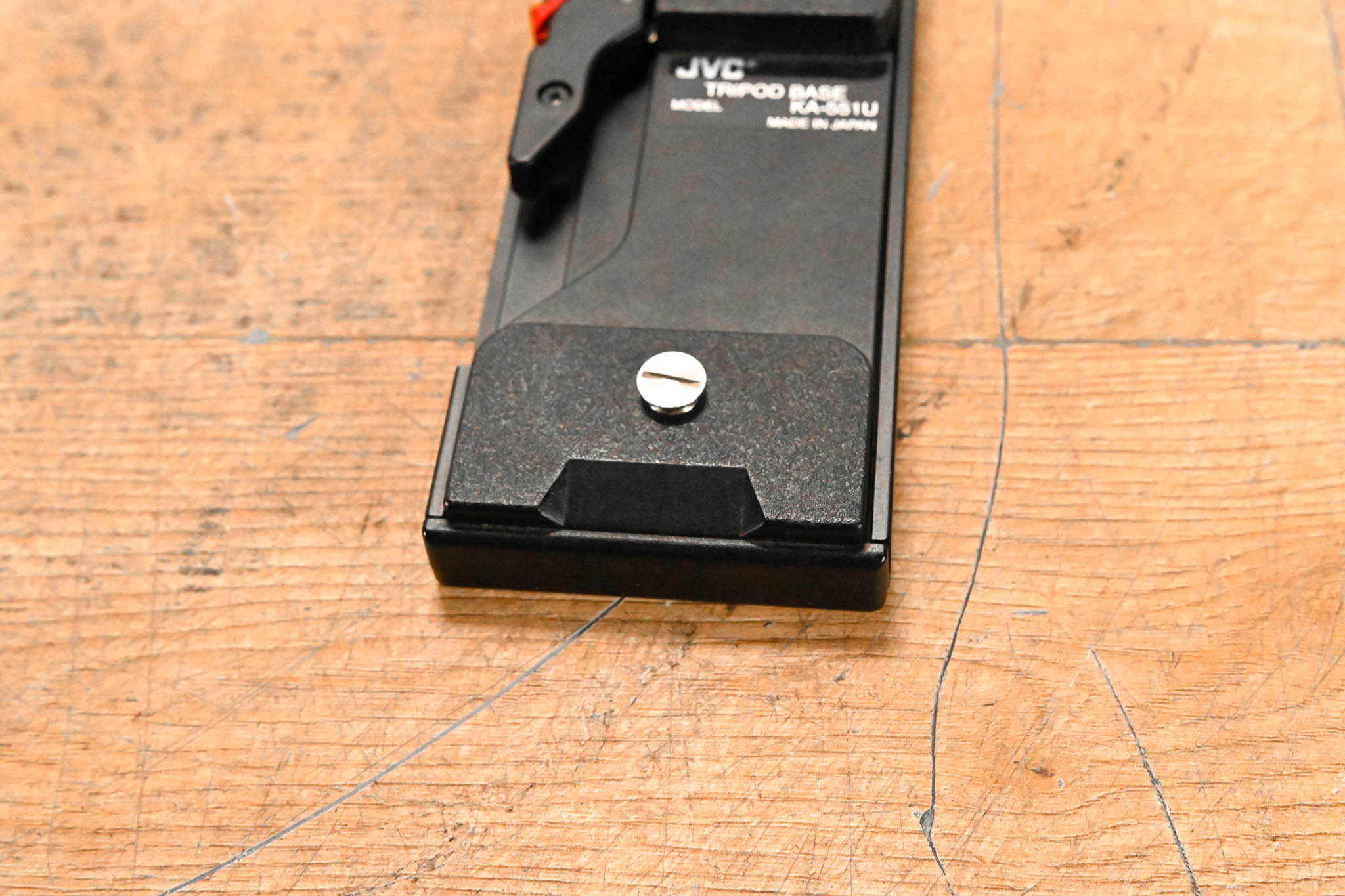 JVC KA-551U Tripod Adapter Plate