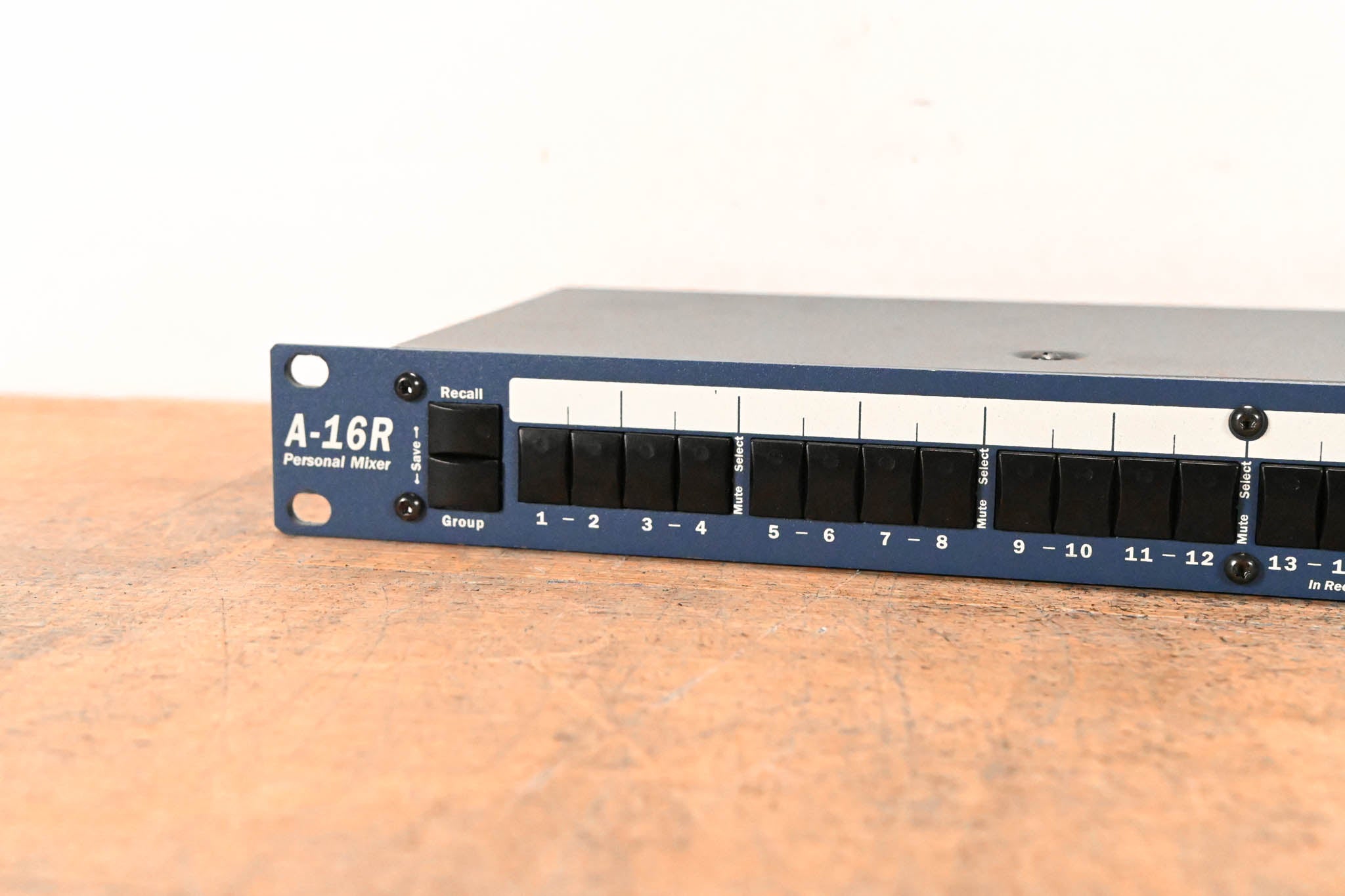 Aviom A-16R Rack-Mounted Personal Mixer