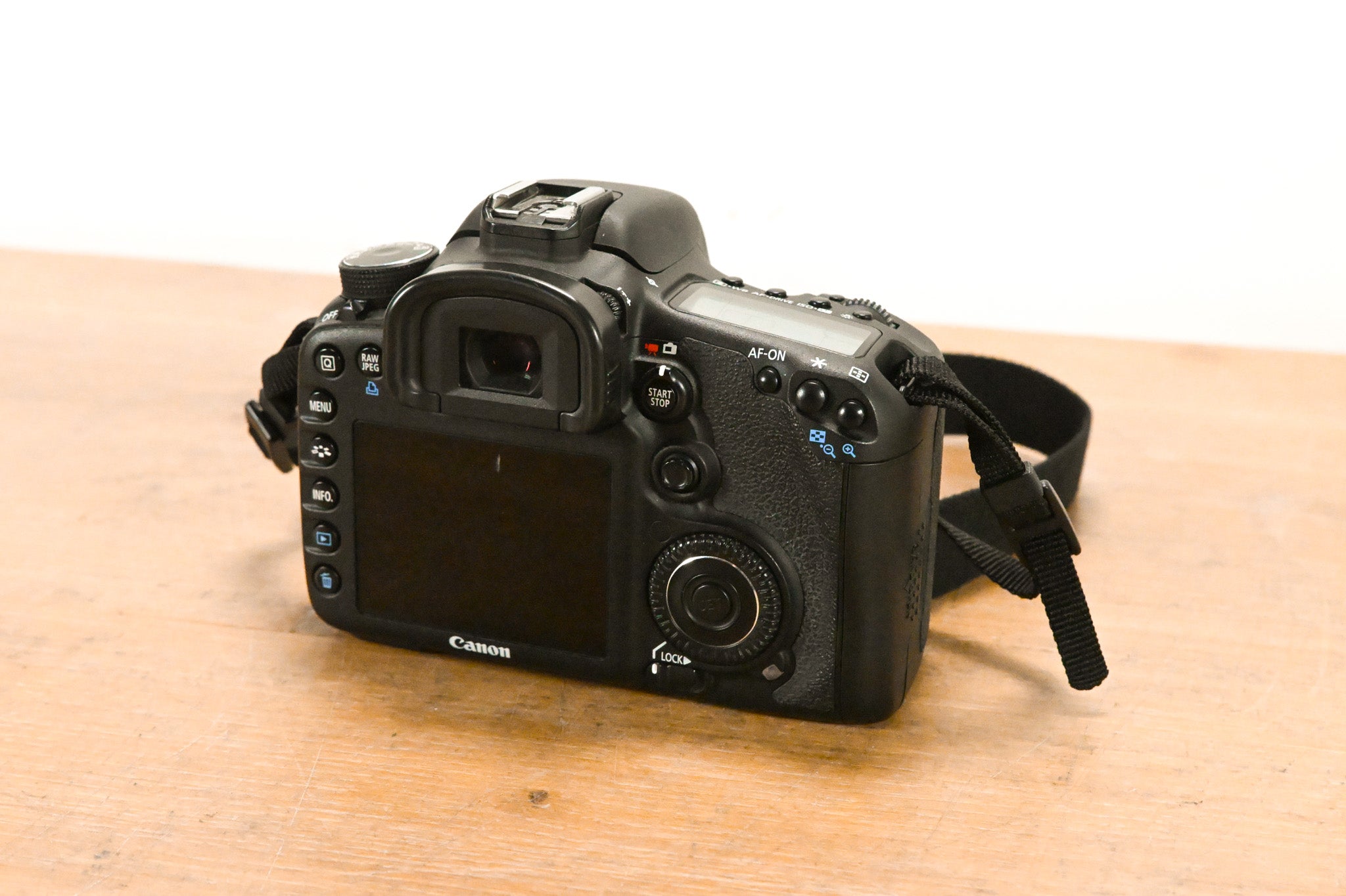 Canon EOS 7D DSLR Camera Body