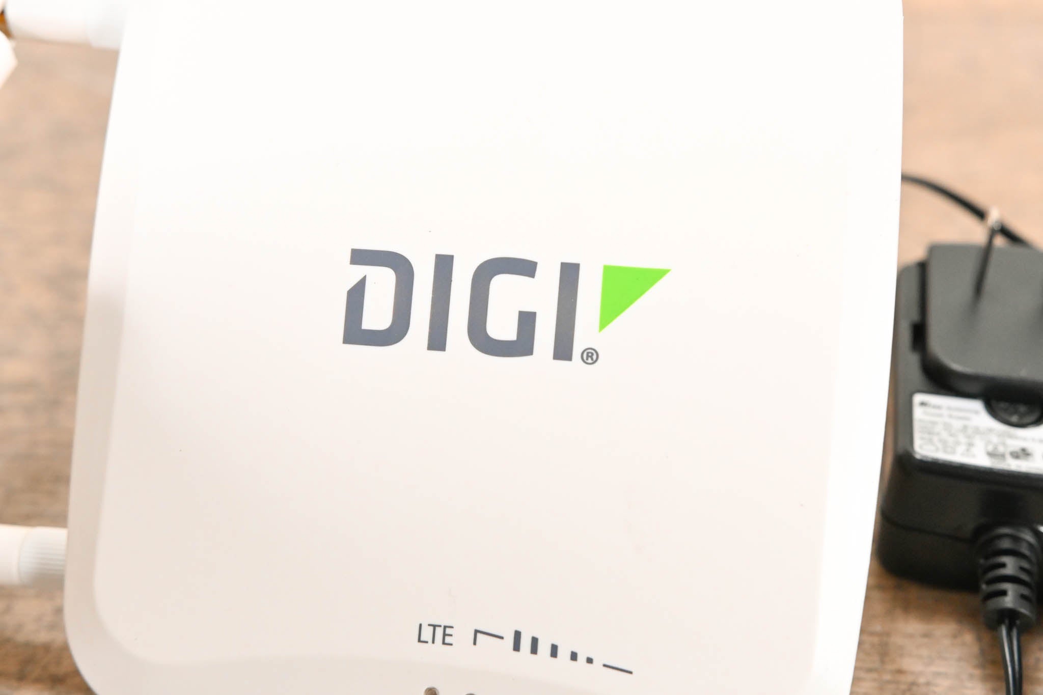 Digi International Digi 6310-DX LTE Cellular Extender